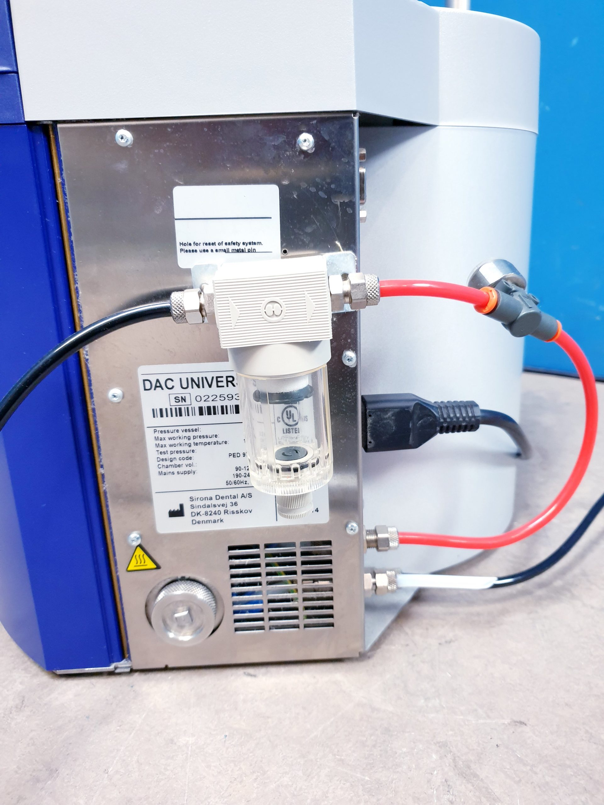 Sirona DAC Universal Sterilisator Instrumentenhygiene für Winkelstücke thumbnail 14