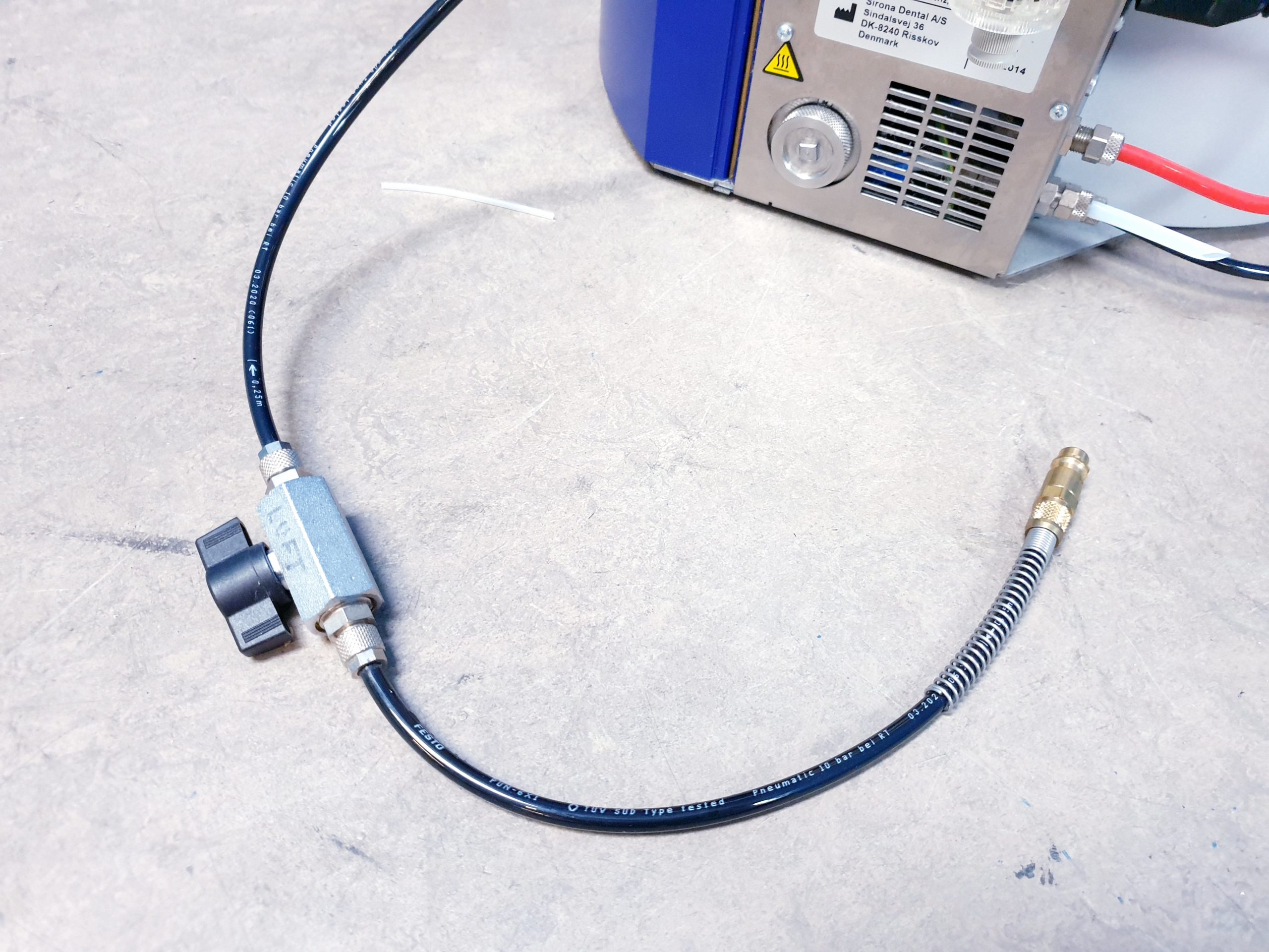 Sirona DAC Universal Sterilisator Instrumentenhygiene für Winkelstücke thumbnail 15