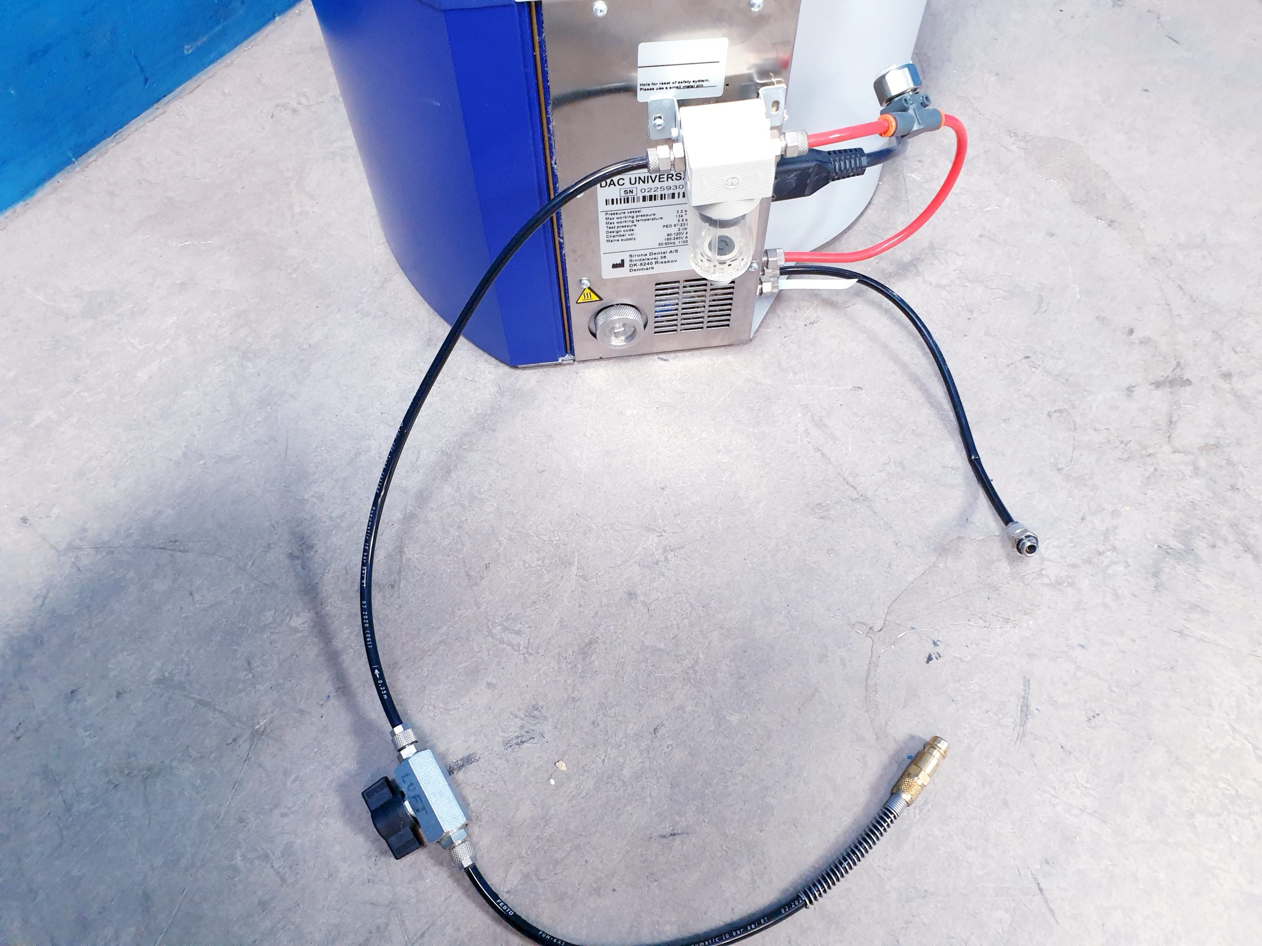 Sirona DAC Universal Sterilisator Instrumentenhygiene für Winkelstücke thumbnail 18