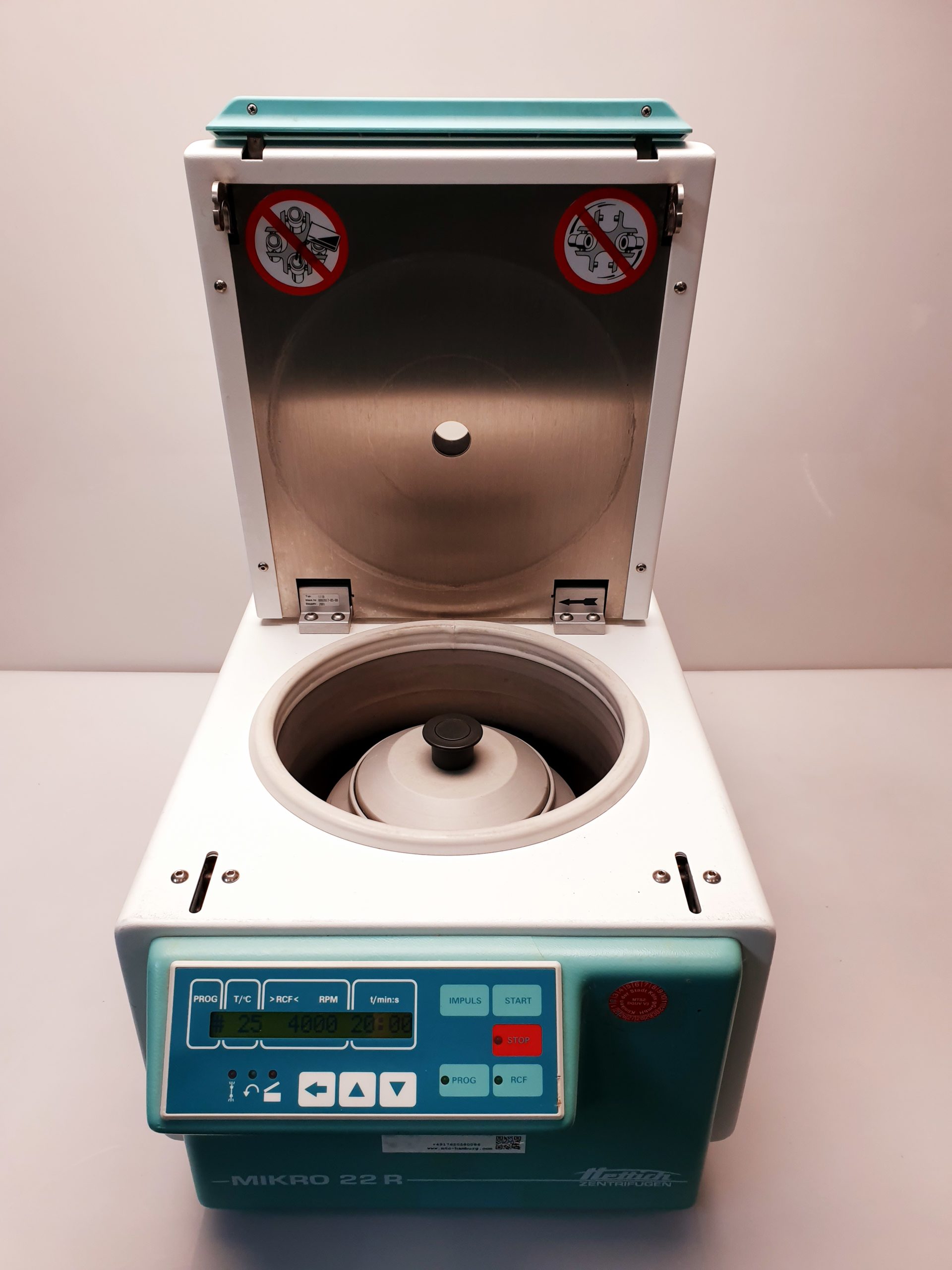 Hettich Mikro 22R Kühlzentrifuge Zentrifuge Laborzentrifuge Centrifuge gekühlt thumbnail 3