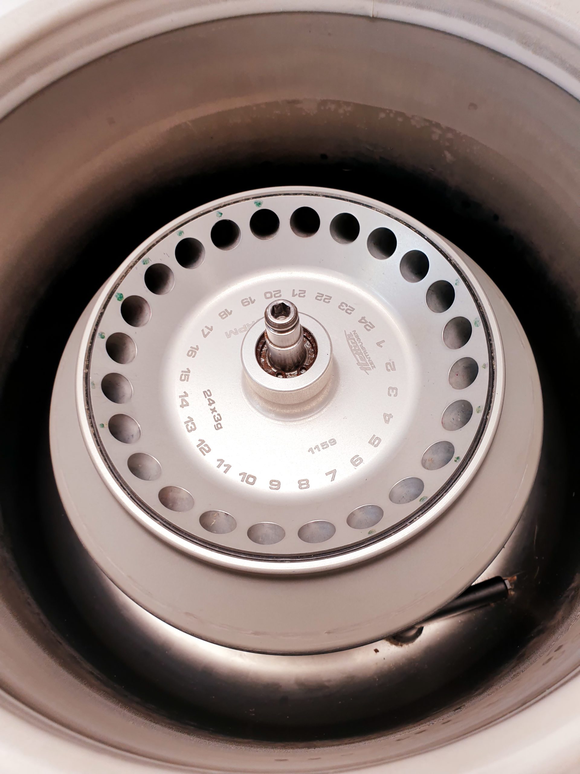 Hettich Mikro 22R Kühlzentrifuge Zentrifuge Laborzentrifuge Centrifuge gekühlt thumbnail 5