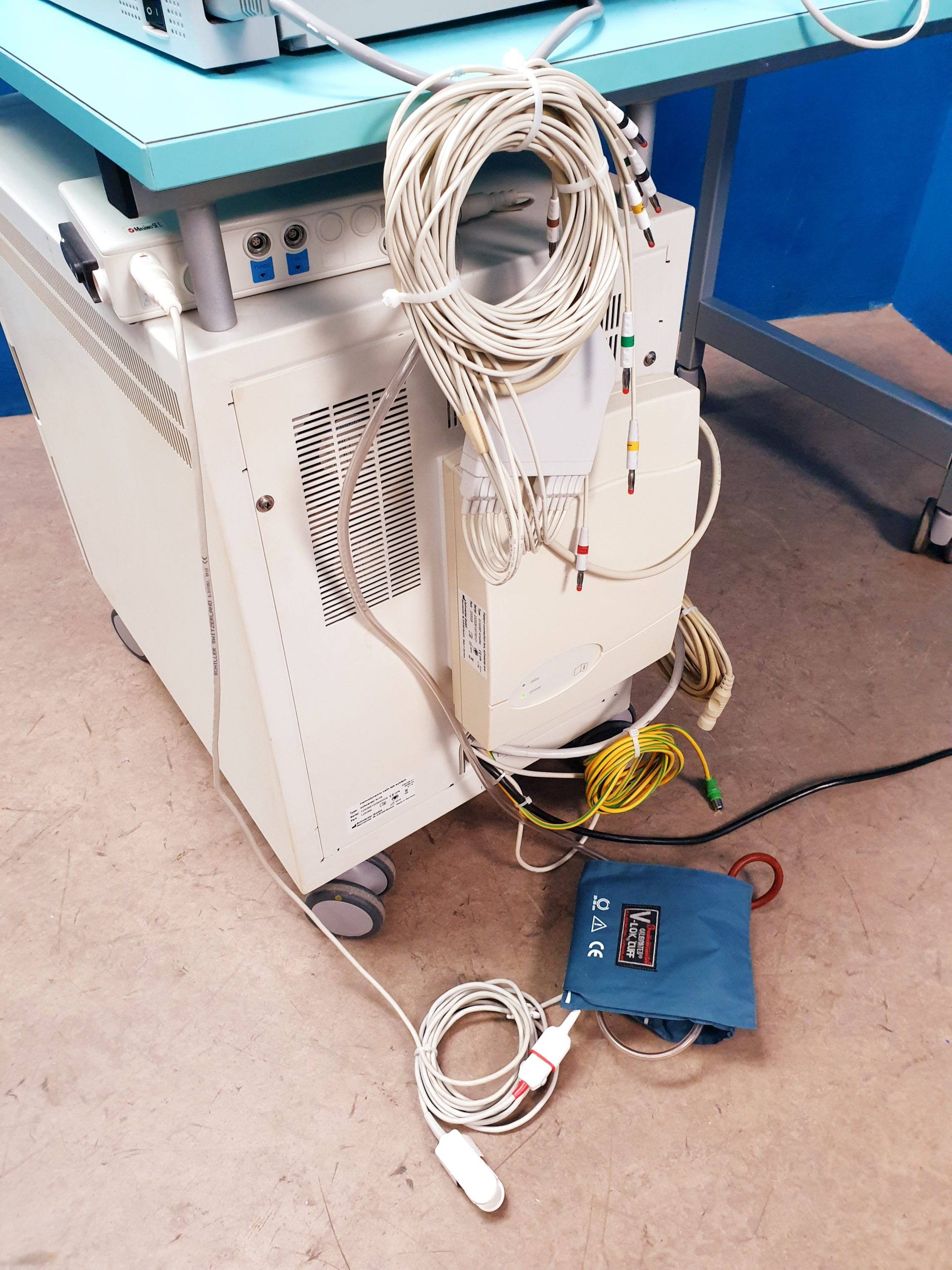 Schwarzer ECOC Hemodynamic Cath Lab System thumbnail 9