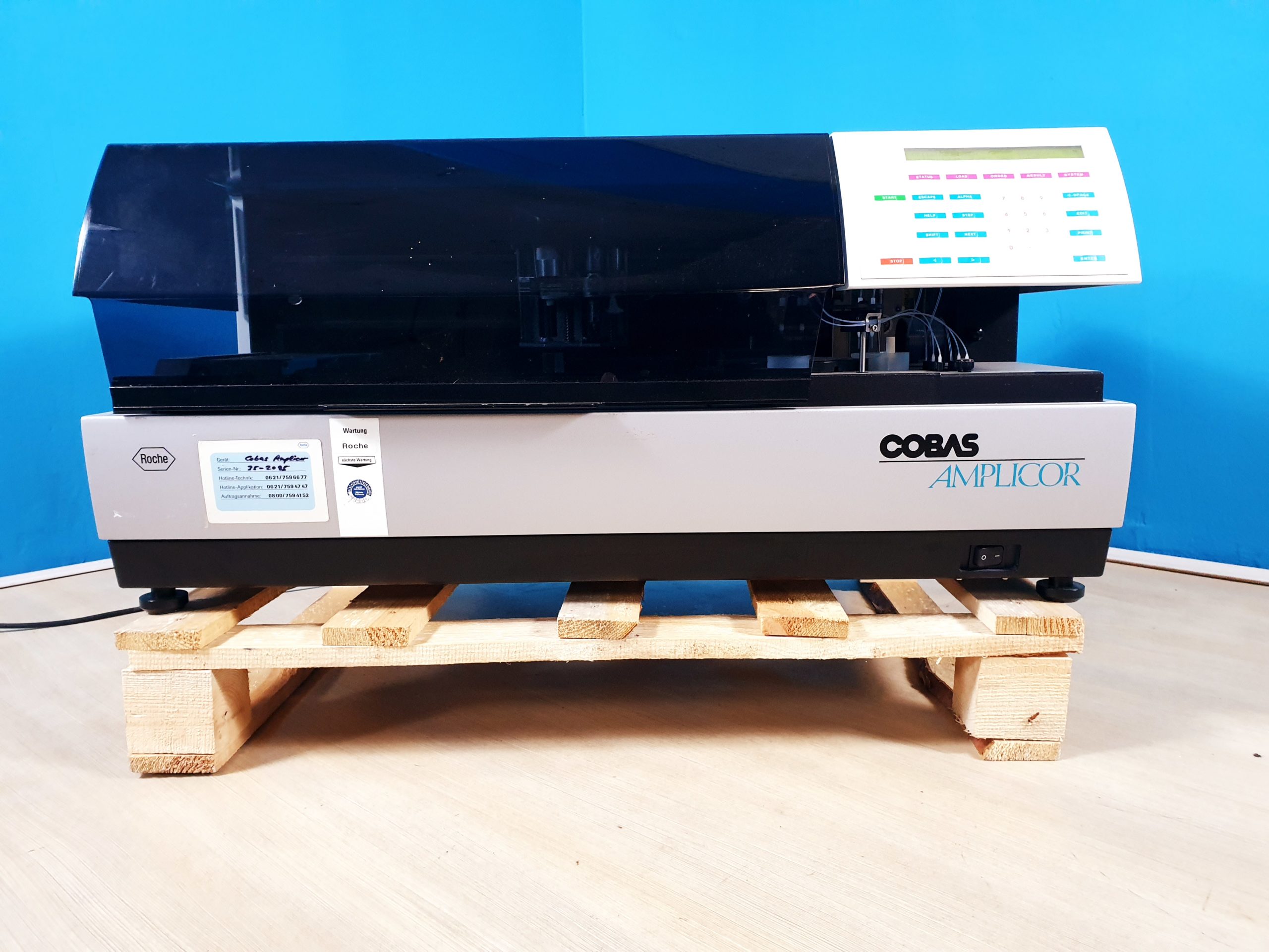 Roche COBAS AMPLICOR Amplification and Detection System RNA + DNA — image 1 of 8