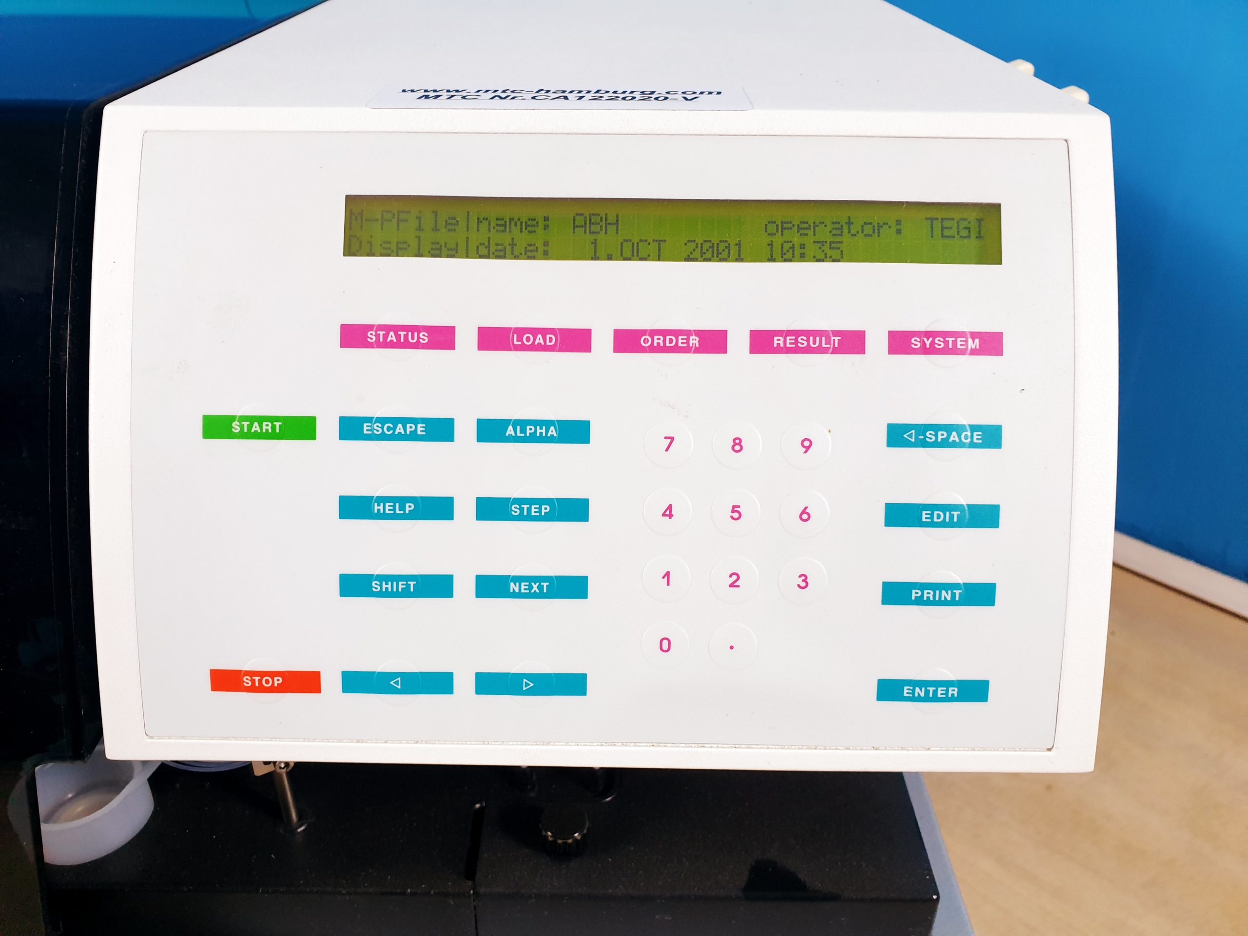 Roche COBAS AMPLICOR Amplification and Detection System RNA + DNA thumbnail 7