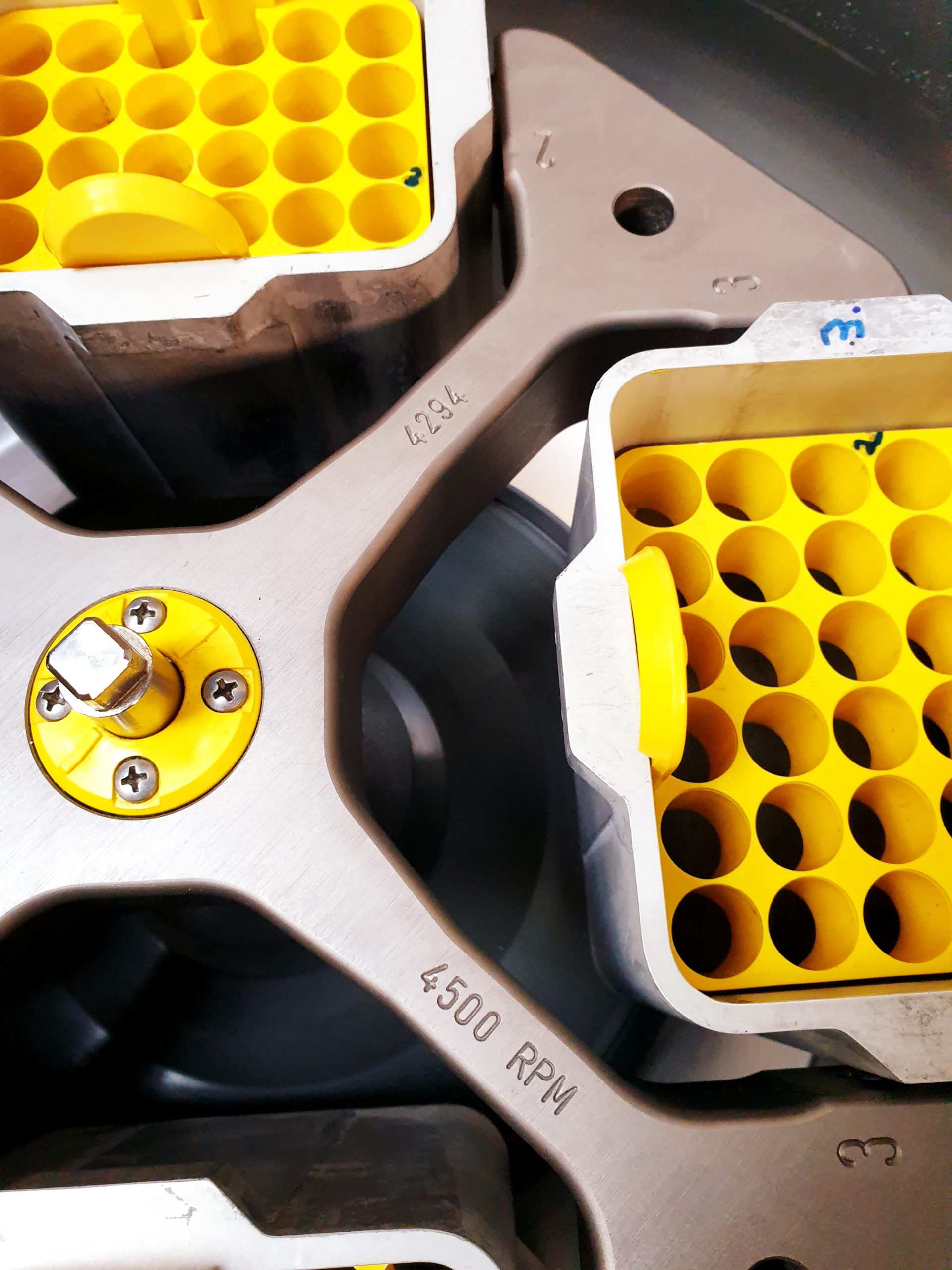 Hettich Rotixa 50 RS Kühlzentrifuge Refrigerated Centrifuge – Fahrbar thumbnail 7