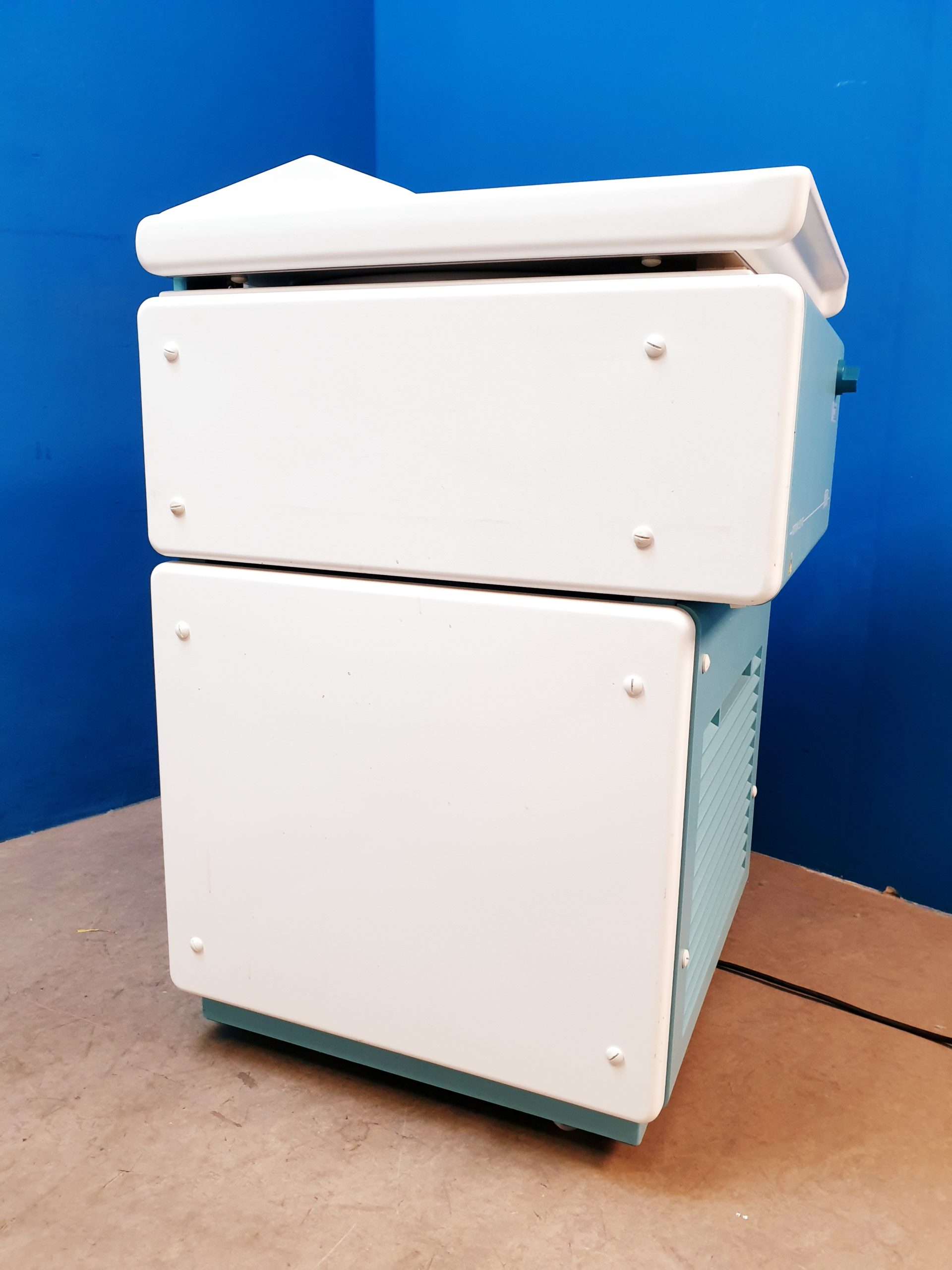 Hettich Rotixa 50 RS Kühlzentrifuge Refrigerated Centrifuge – Fahrbar thumbnail 11