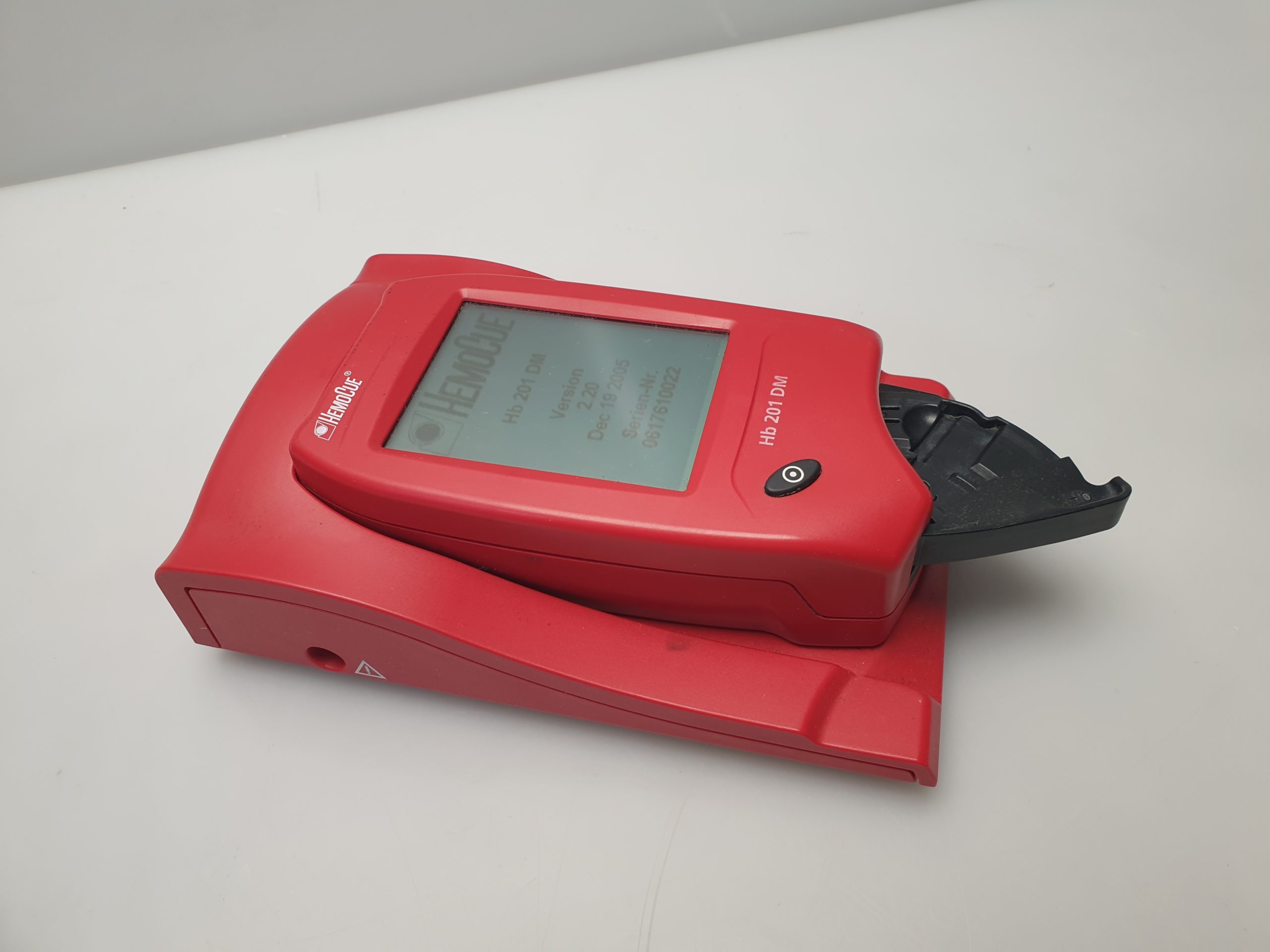 HemoCue Hemoglobin 201 DM Analyser thumbnail 5
