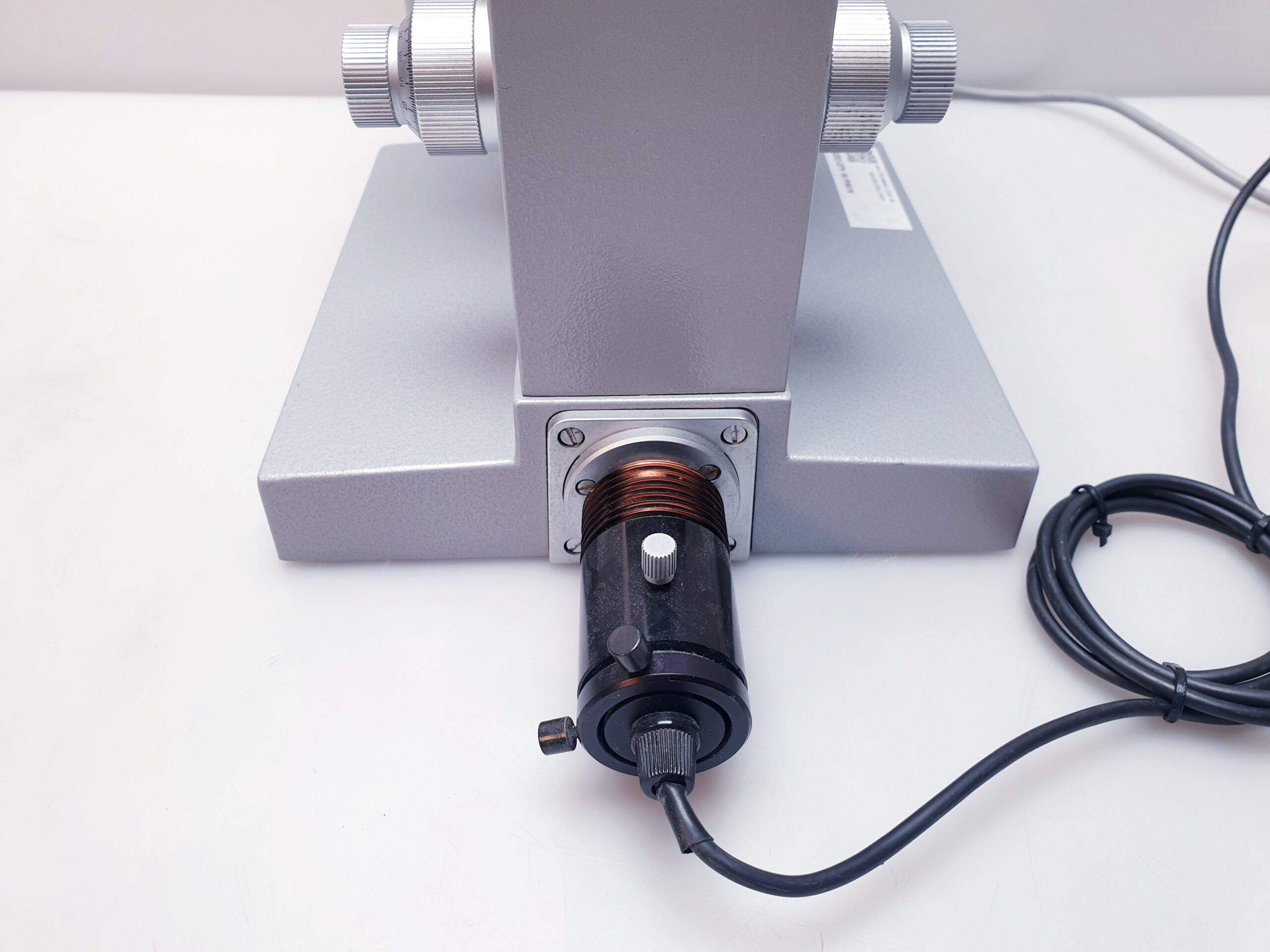 Leitz Wetzlar Microscope + Transformator 301-211.001 thumbnail 12