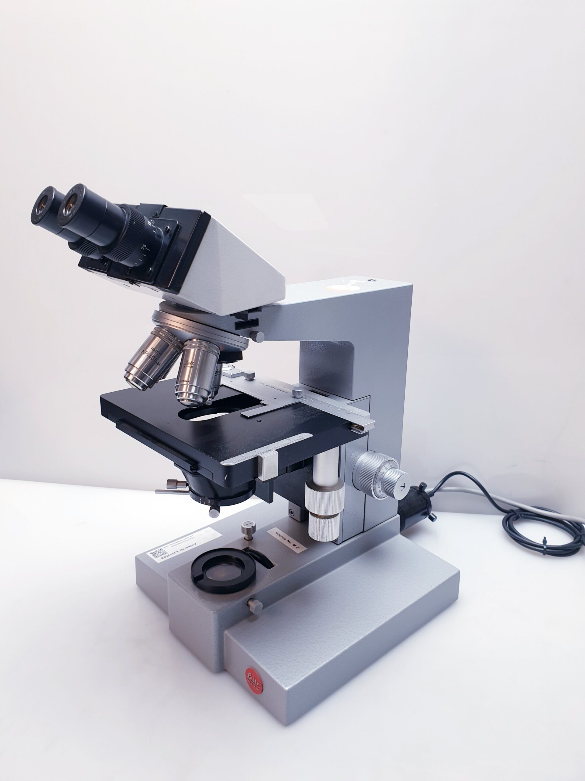 Leitz Wetzlar Microscope + Transformator 301-211.001 thumbnail 14