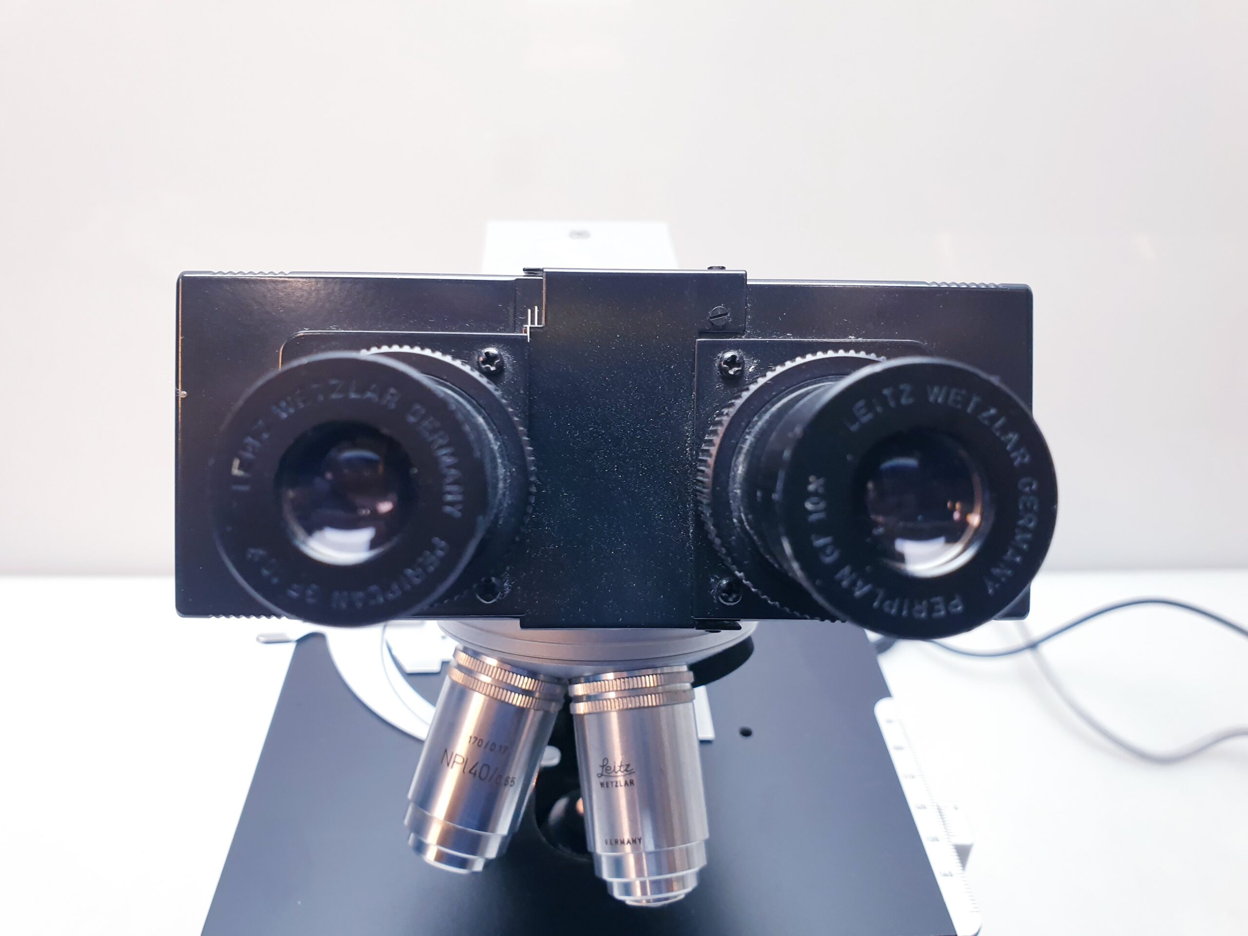 Leitz Wetzlar Microscope + Transformator 301-211.001 thumbnail 19