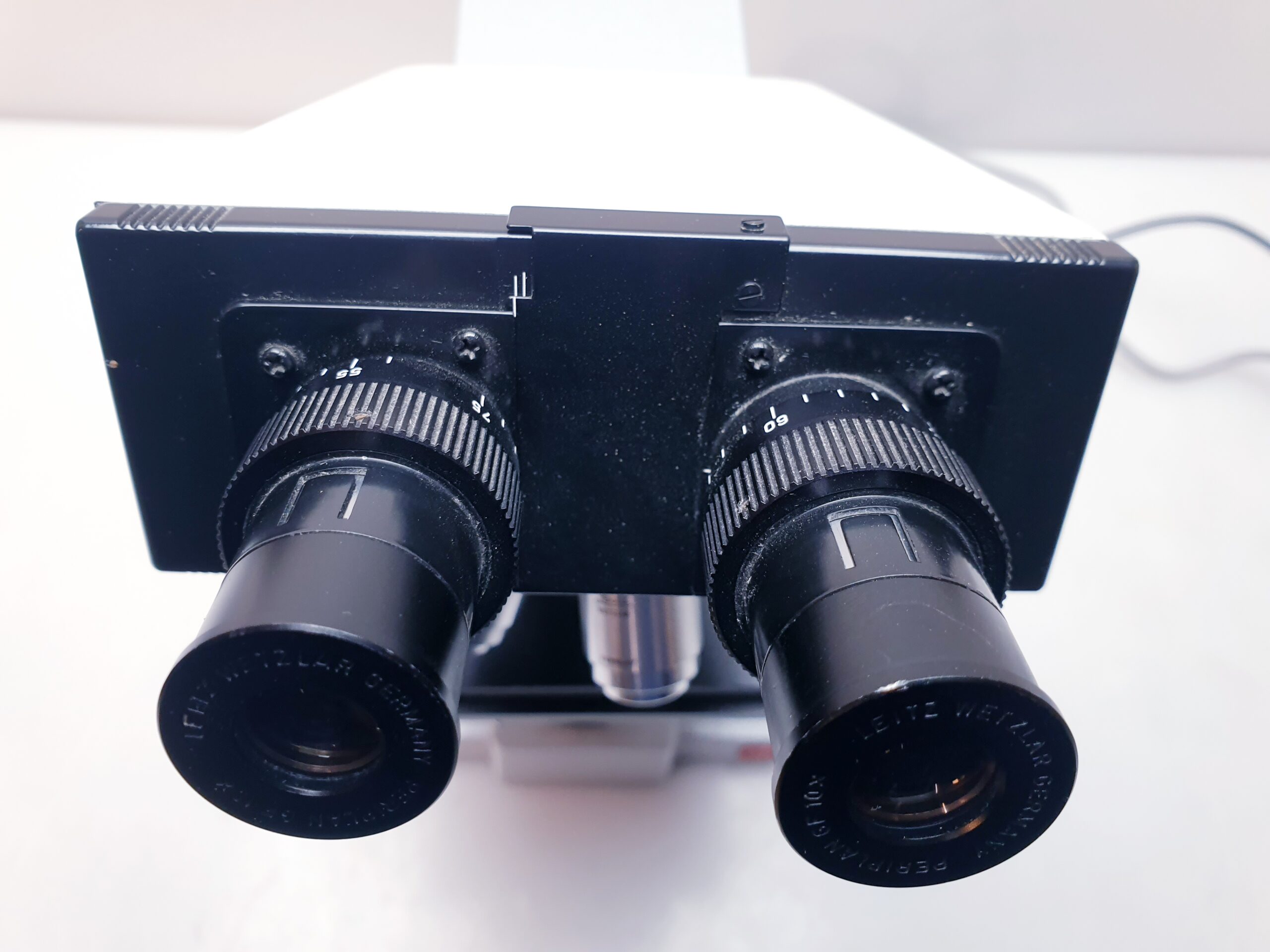 Leitz Wetzlar Microscope + Transformator 301-211.001 thumbnail 22