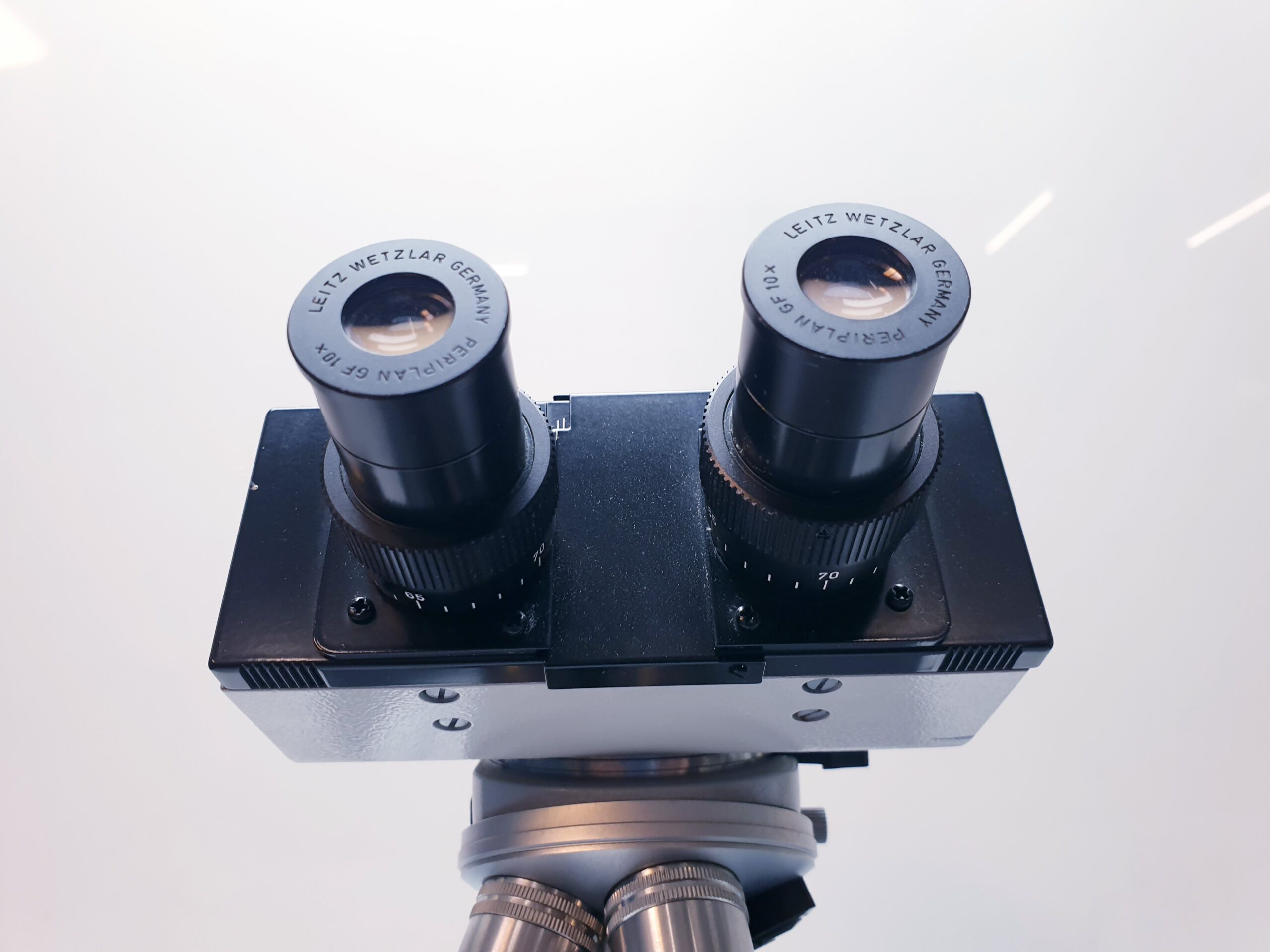 Leitz Wetzlar Microscope + Transformator 301-211.001 thumbnail 23