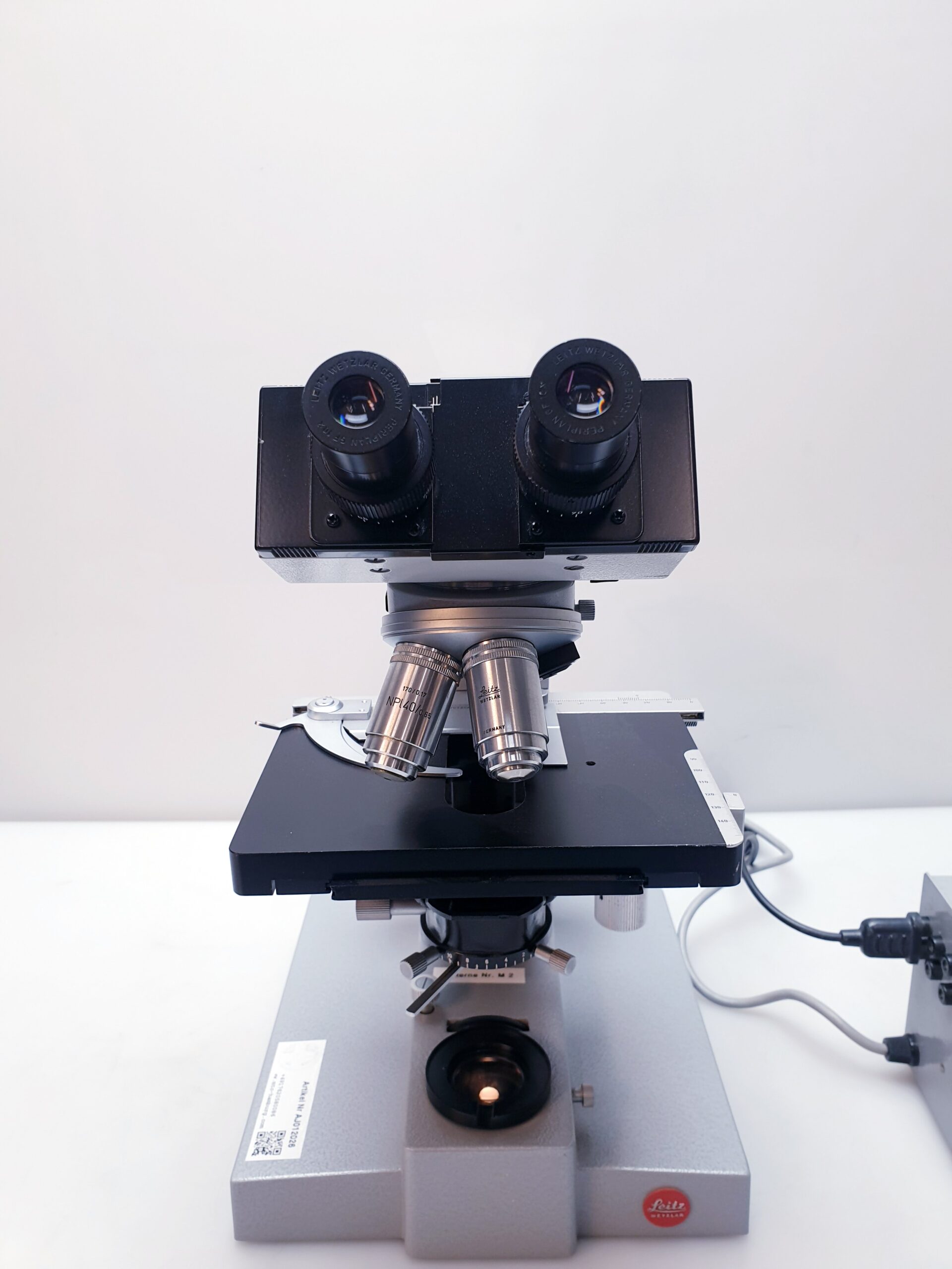 Leitz Wetzlar Microscope + Transformator 301-211.001 thumbnail 24