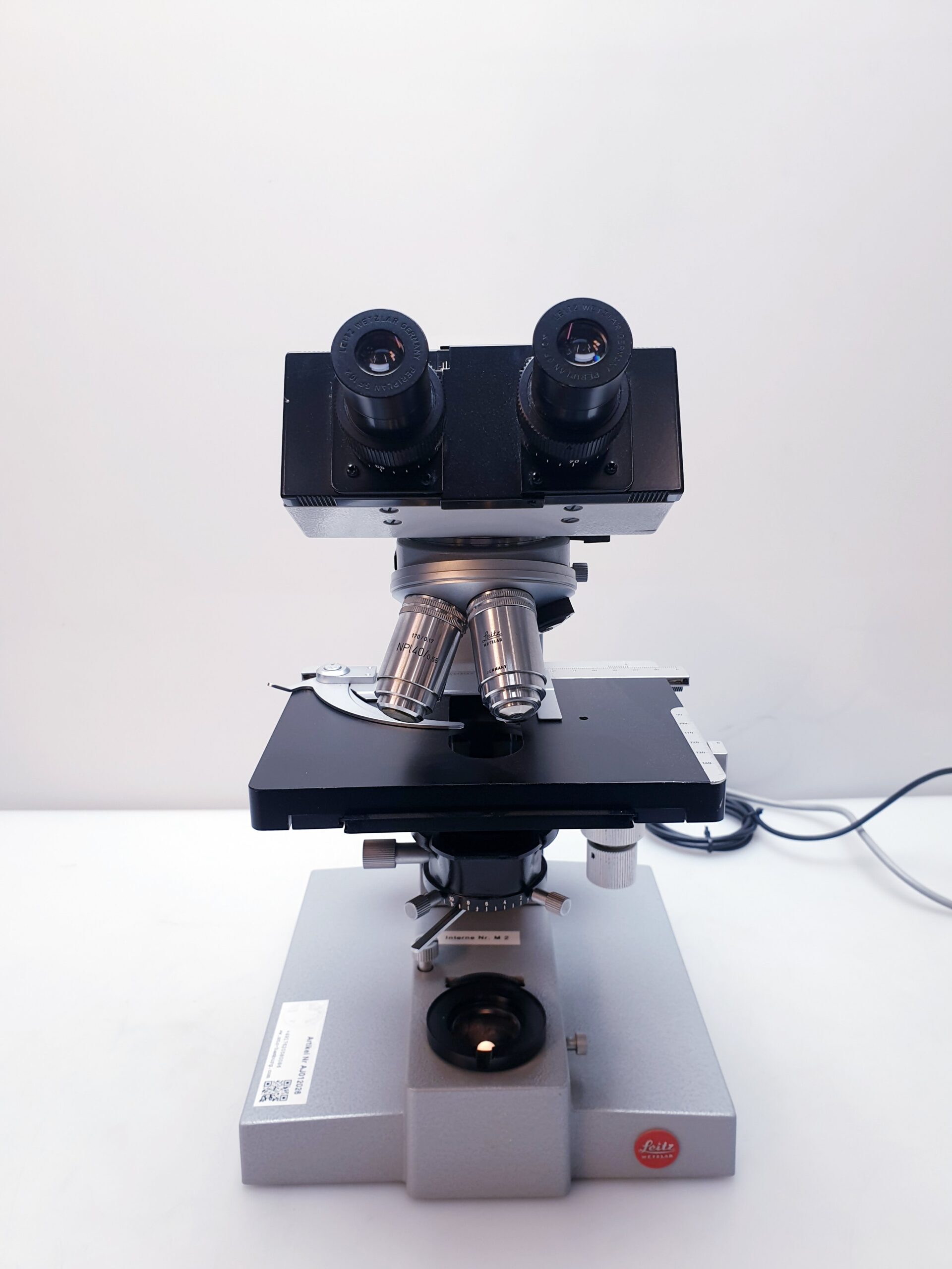 Leitz Wetzlar Microscope + Transformator 301-211.001 thumbnail 25