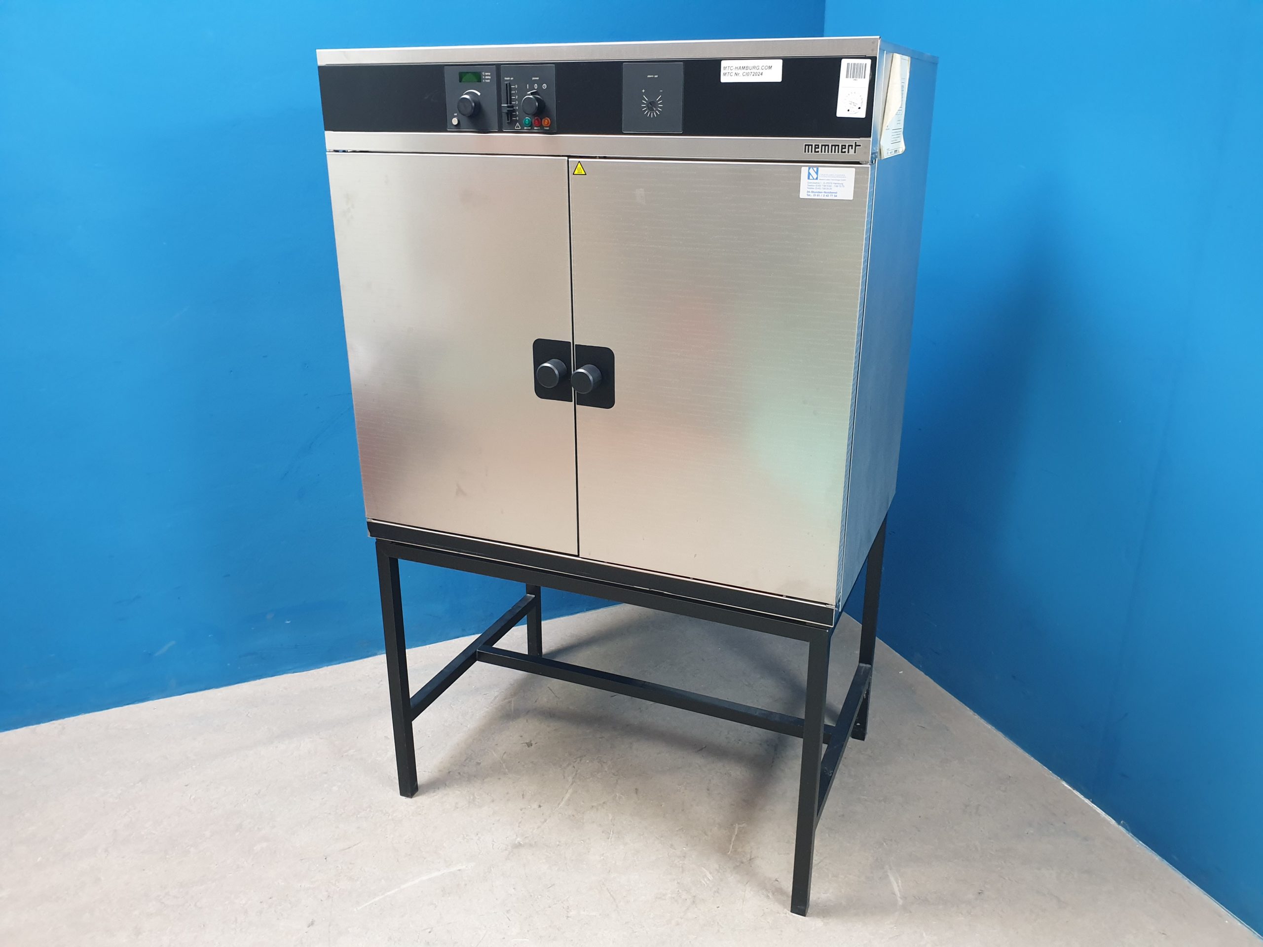 MEMMERT SLE 600 SLE 600 auf Gestell — image 1 of 10
