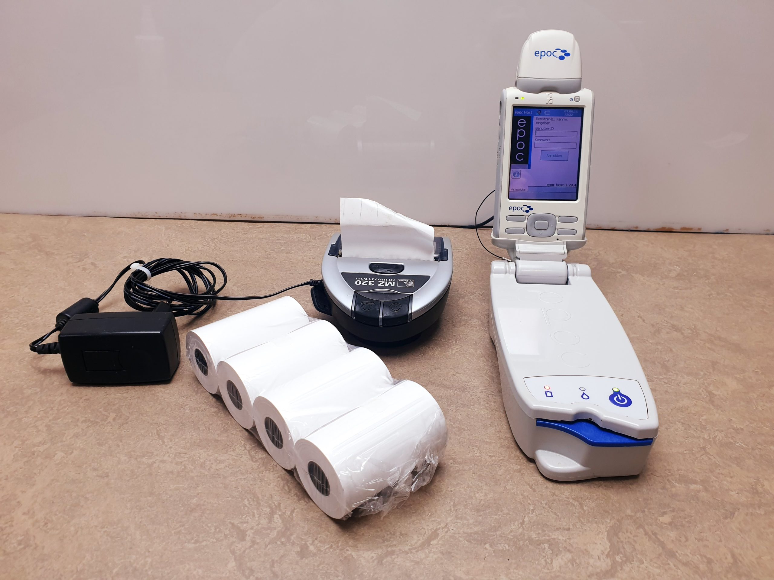 epoc Blutgasgerät Blood Analysis System — image 1 of 12