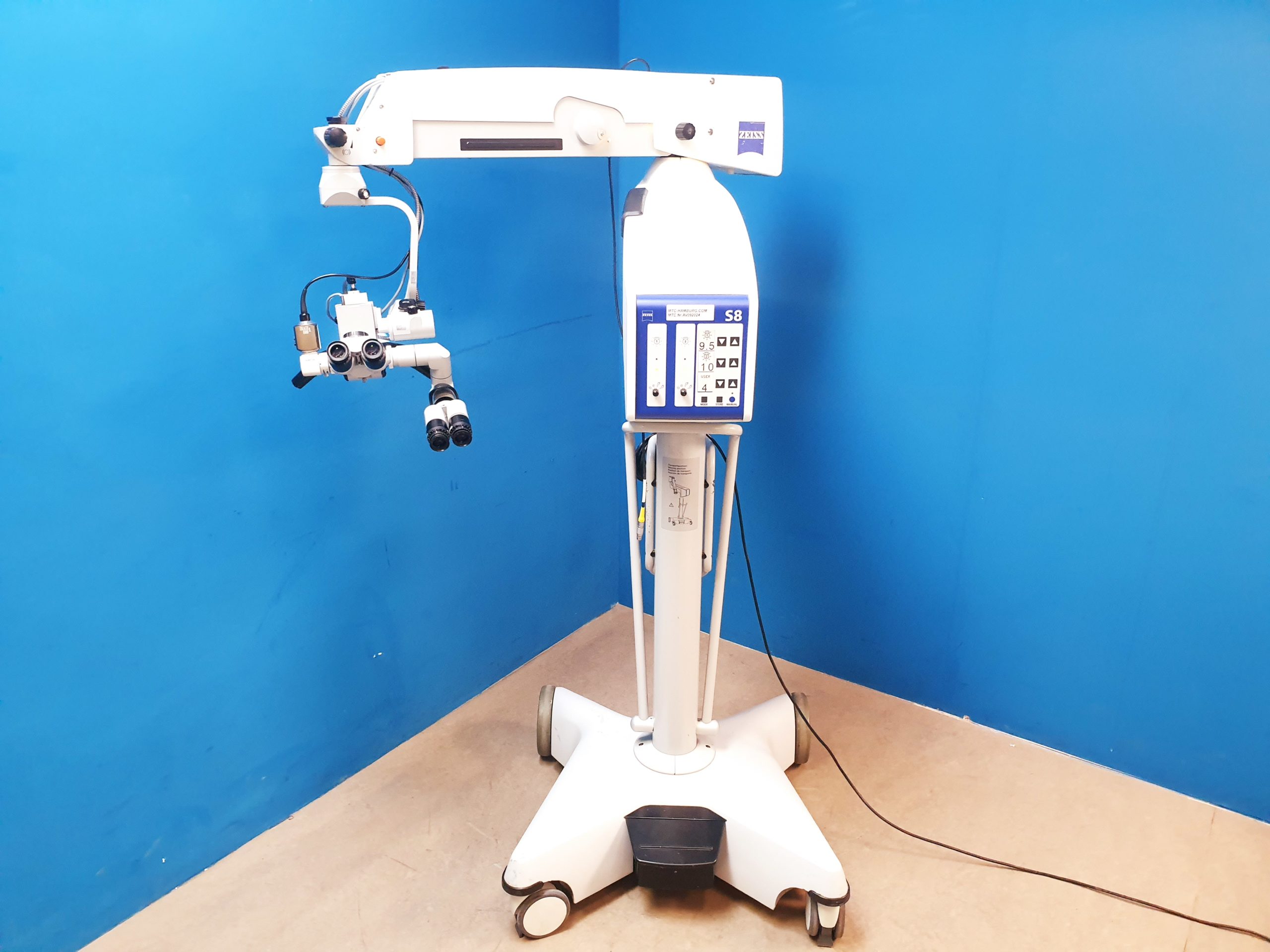 Zeiss PRO magis OPMI OP Mikroskop auf S8 Stativ Promagis f200 — image 1 of 24