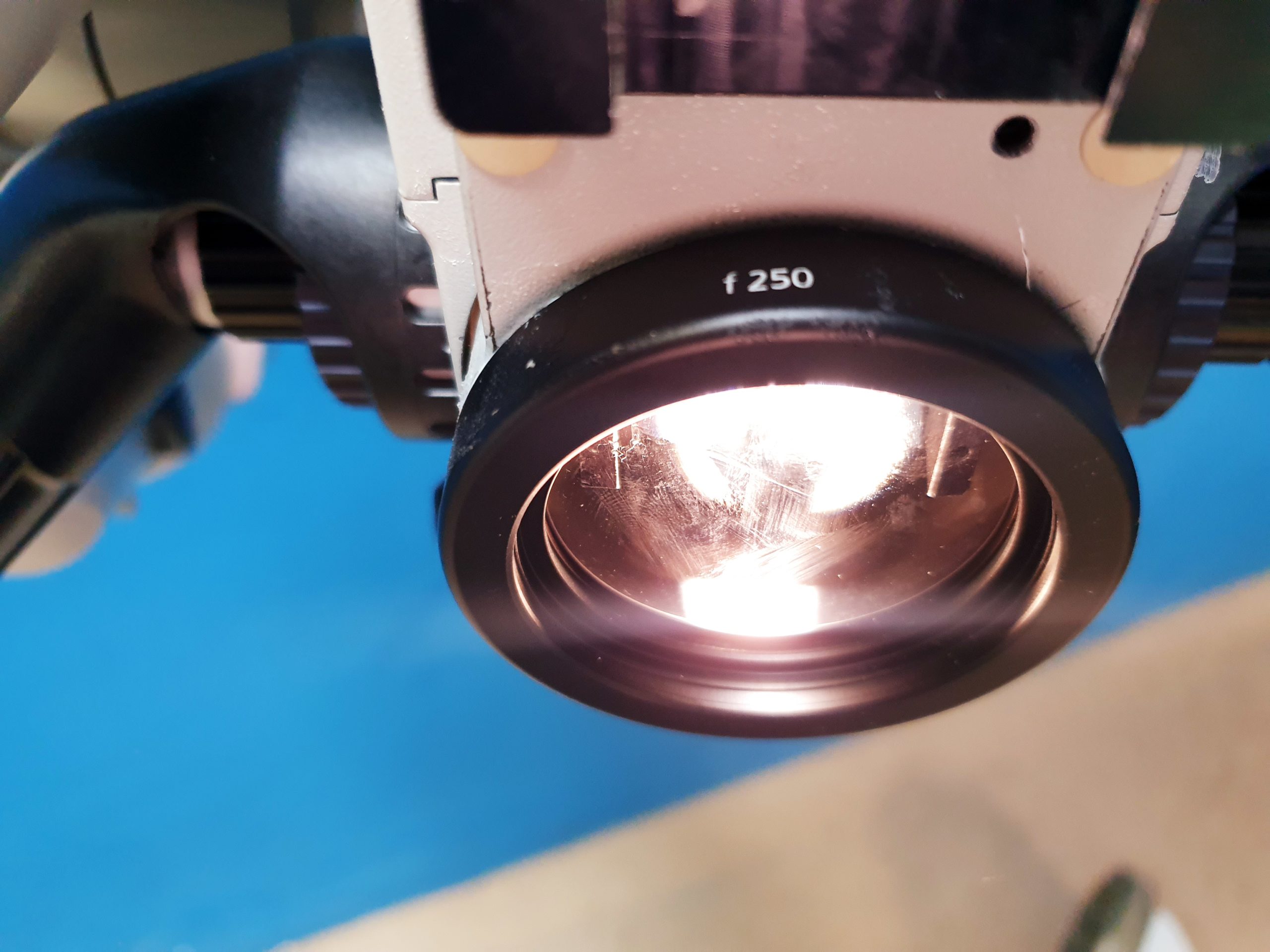 Zeiss PRO magis OPMI OP Mikroskop auf S8 Stativ Promagis f200 thumbnail 10