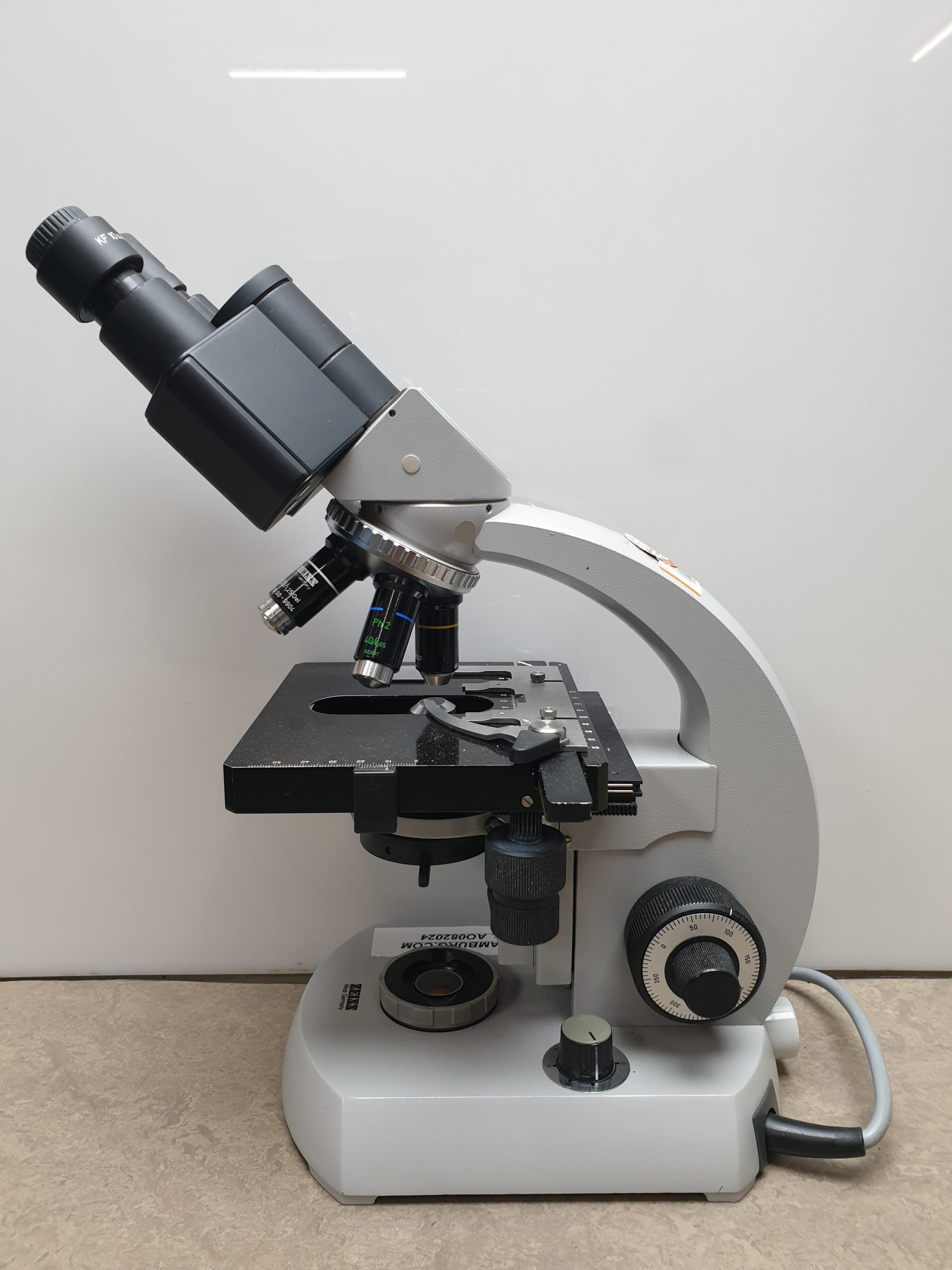 Carl Zeiss Mikroskop — image 1 of 9