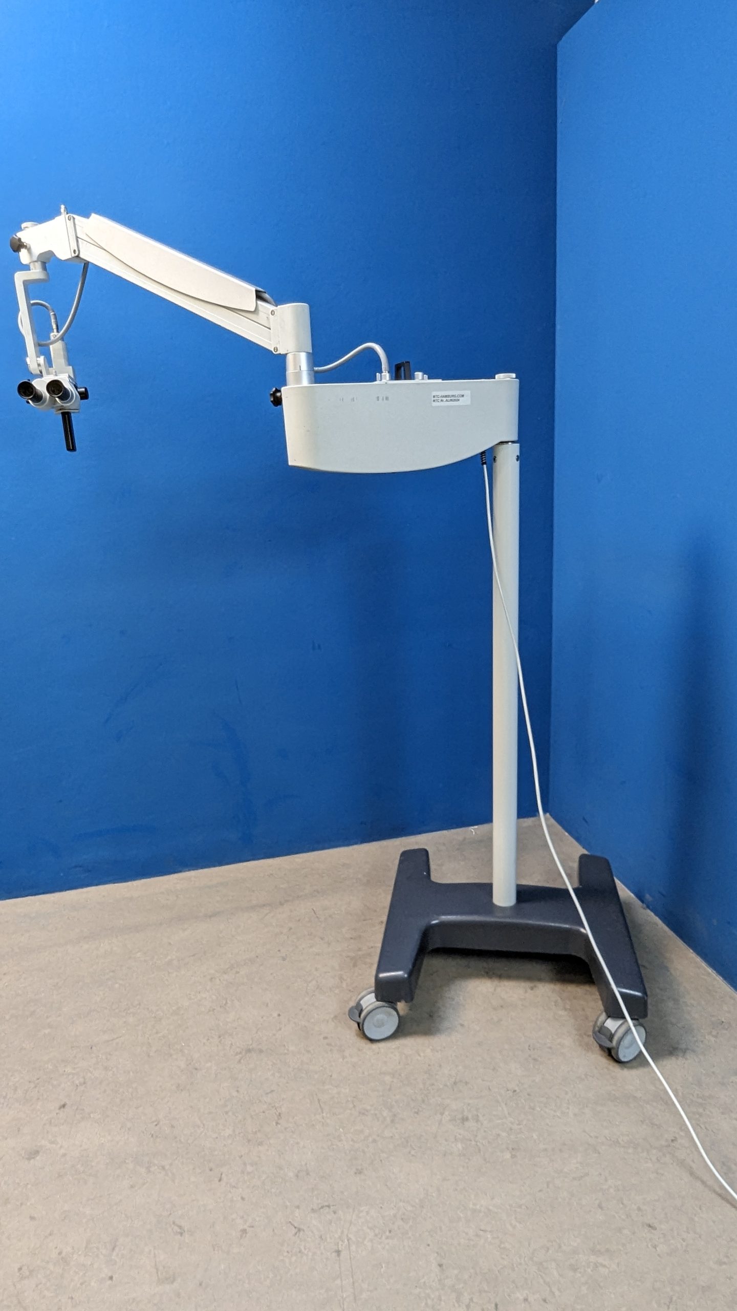 Karl Kaps Surgical SOM 62 Microscope with 2 x WF12,5xV Eyepieces thumbnail 4
