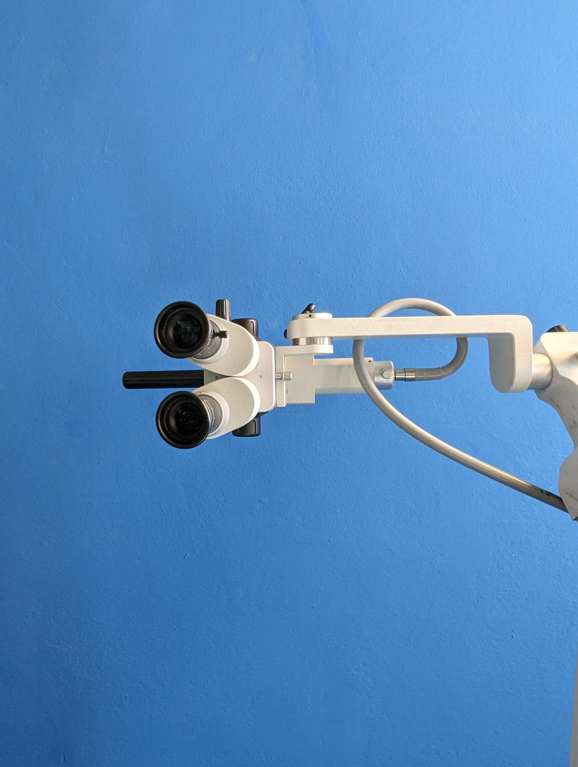 Karl Kaps Surgical SOM 62 Microscope with 2 x WF12,5xV Eyepieces thumbnail 10