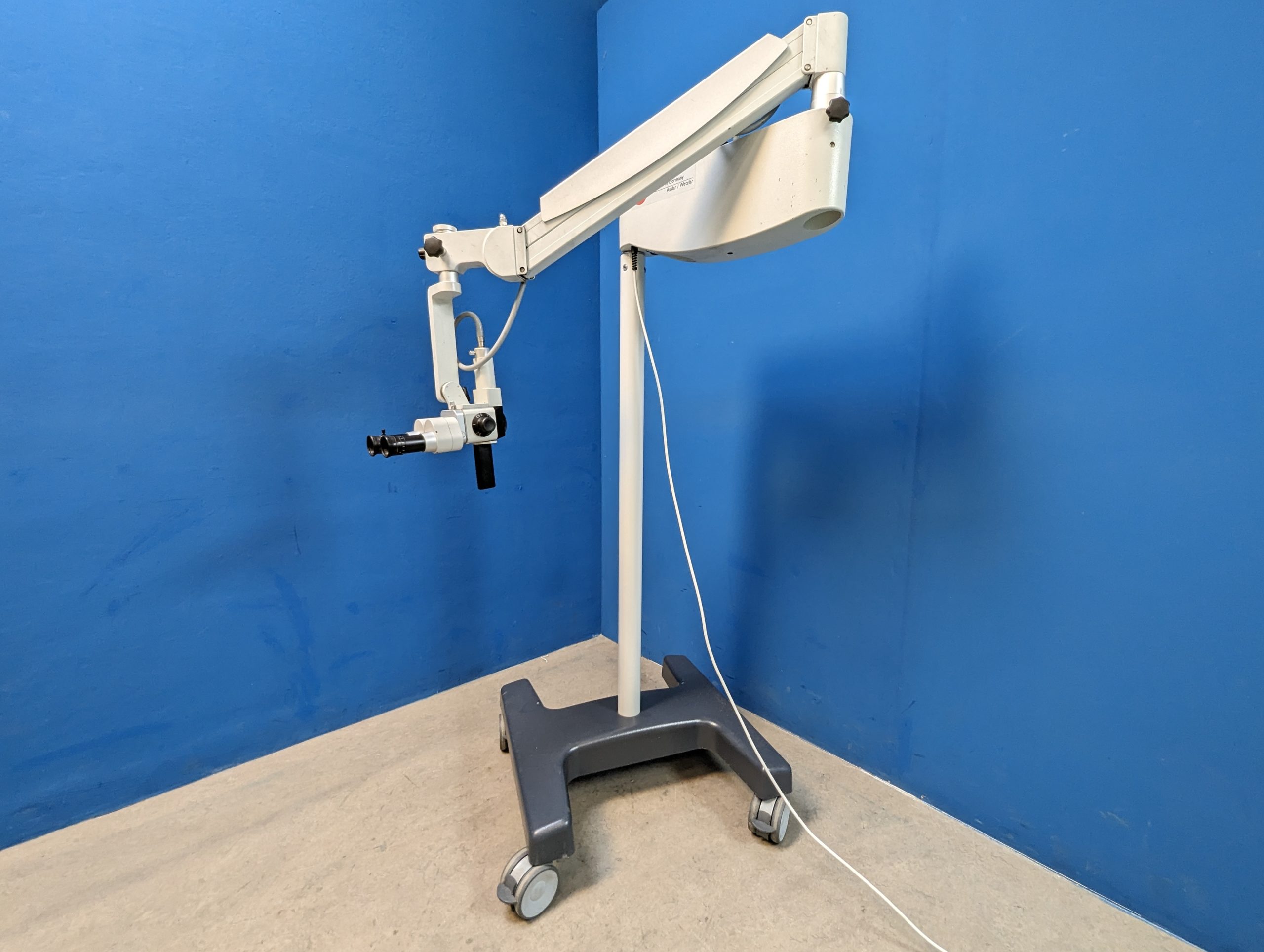 Karl Kaps Surgical SOM 62 Microscope with 2 x WF12,5xV Eyepieces thumbnail 15