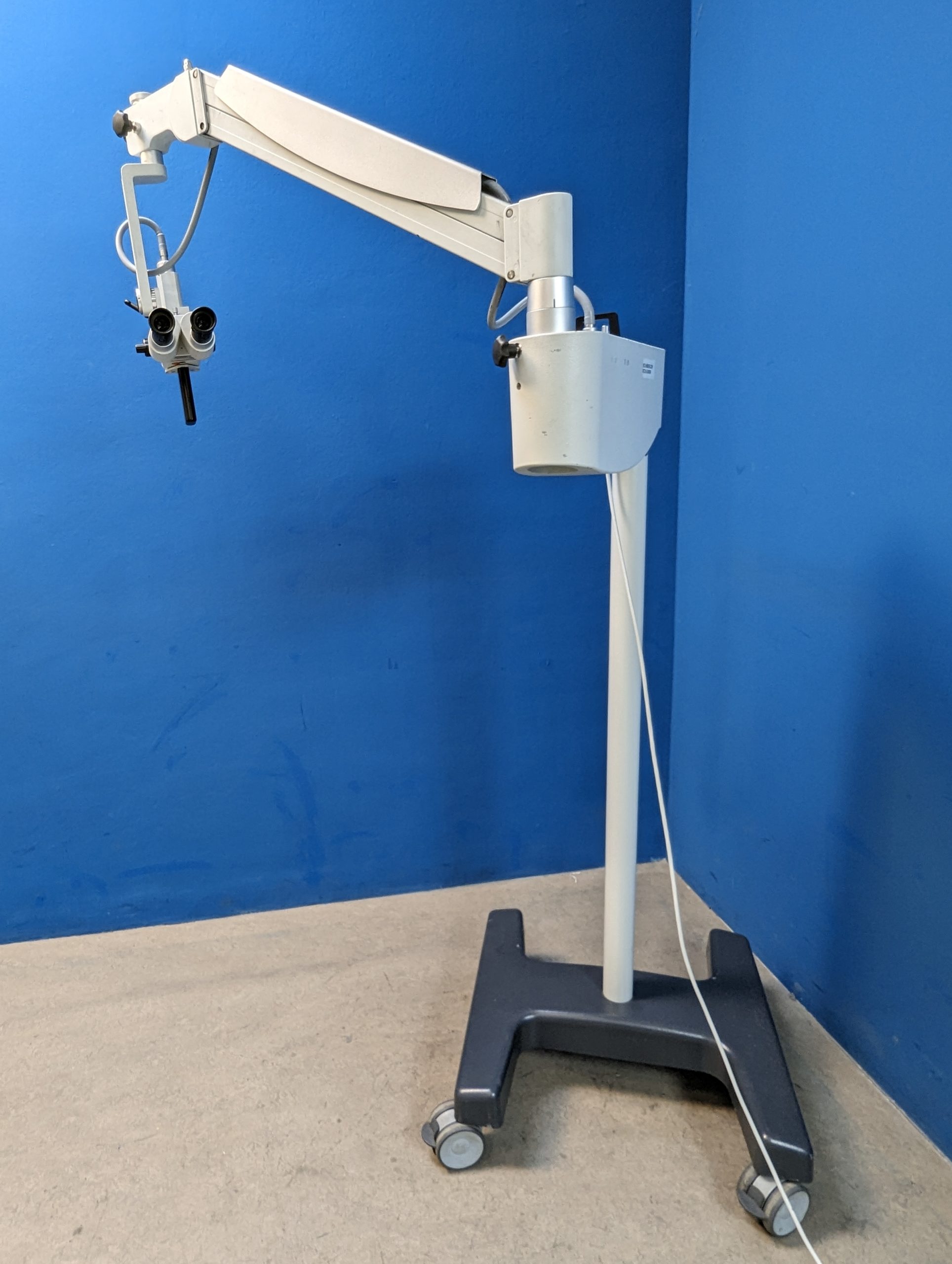 Karl Kaps Surgical SOM 62 Microscope with 2 x WF12,5xV Eyepieces thumbnail 20