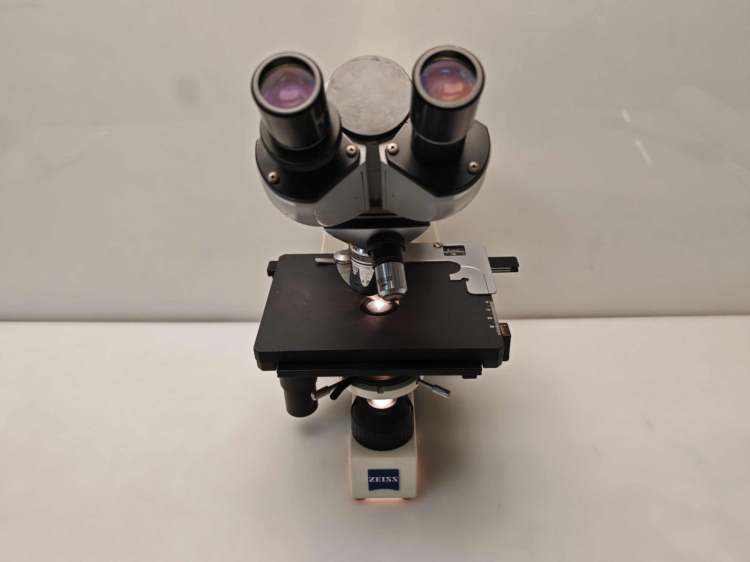 Zeiss Axiostar Plus Binokular-Lichtmikroskop thumbnail 3