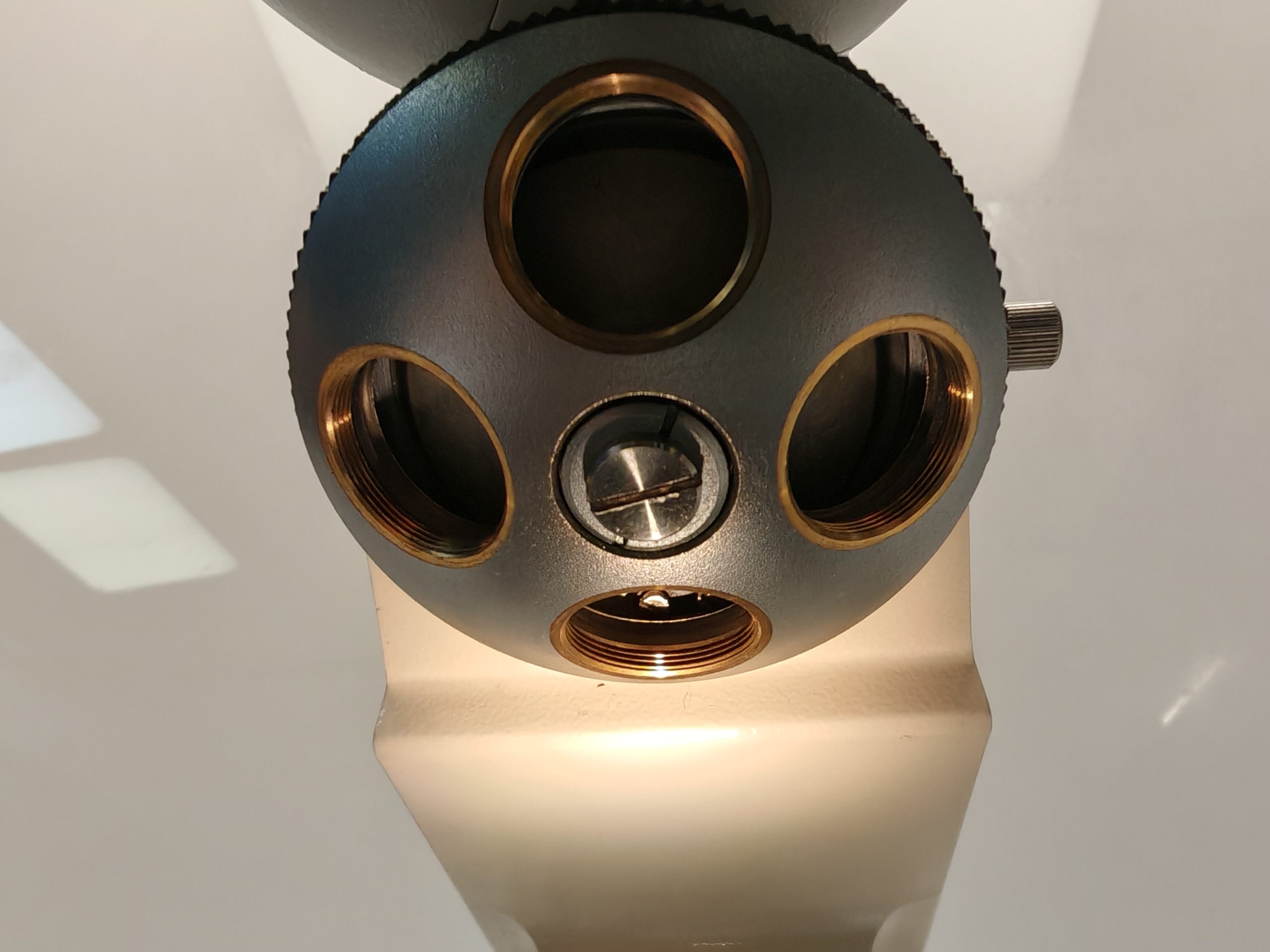 Zeiss Axiostar Plus Binokular-Lichtmikroskop thumbnail 12