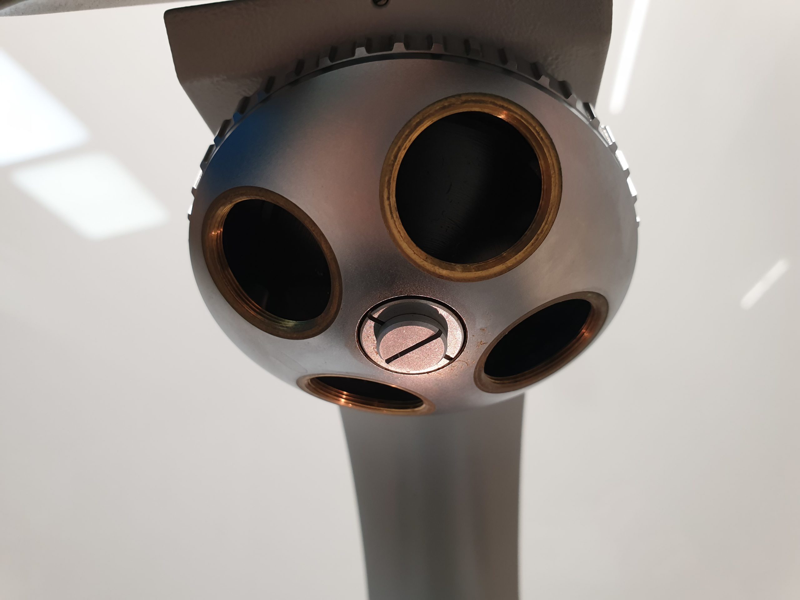 Zeiss Miktoskop Ohne Obkjektive + 2 Okkulare thumbnail 5