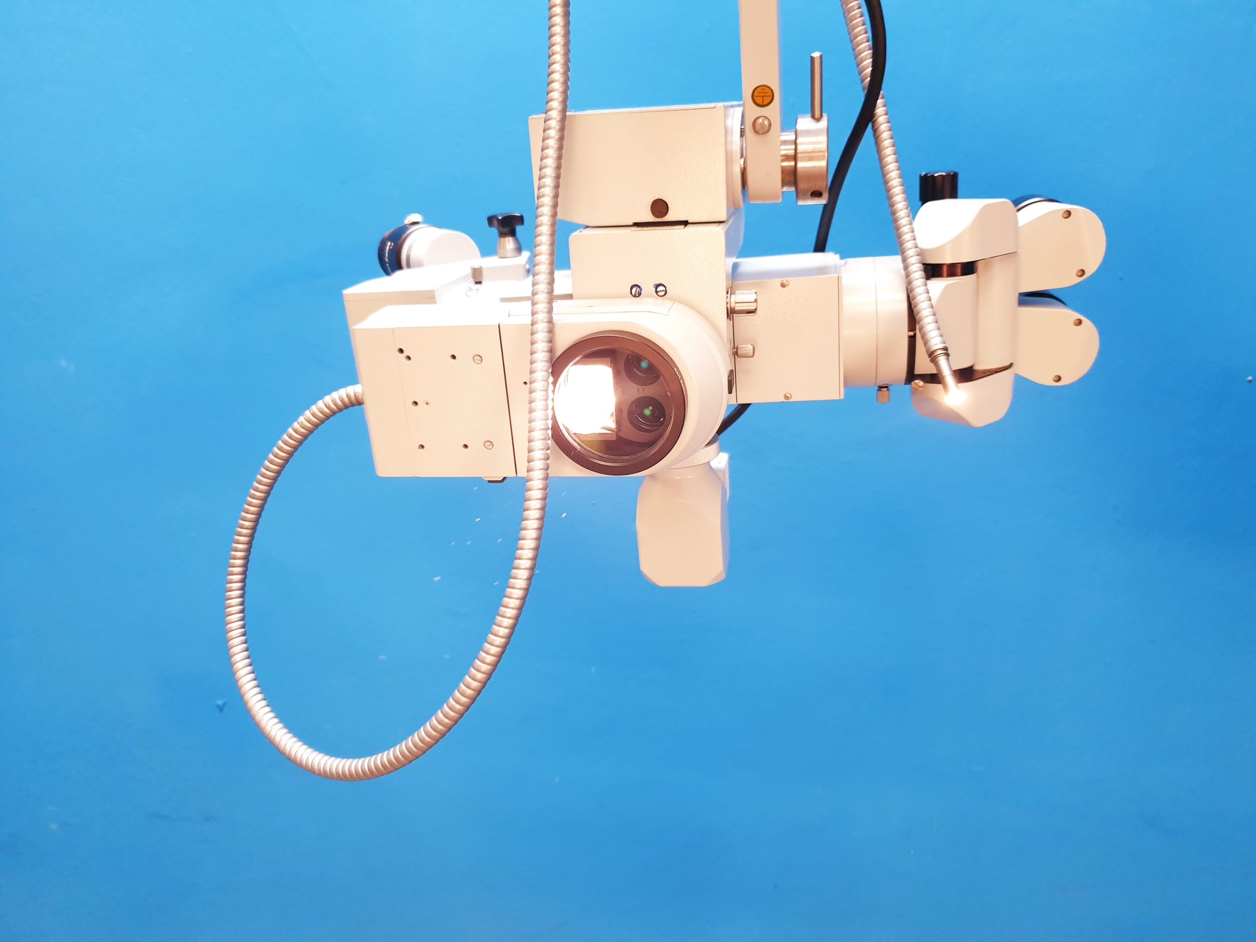 Carl Zeiss Opmi MD auf S3 Stativ – mit mitbeobachter thumbnail 13