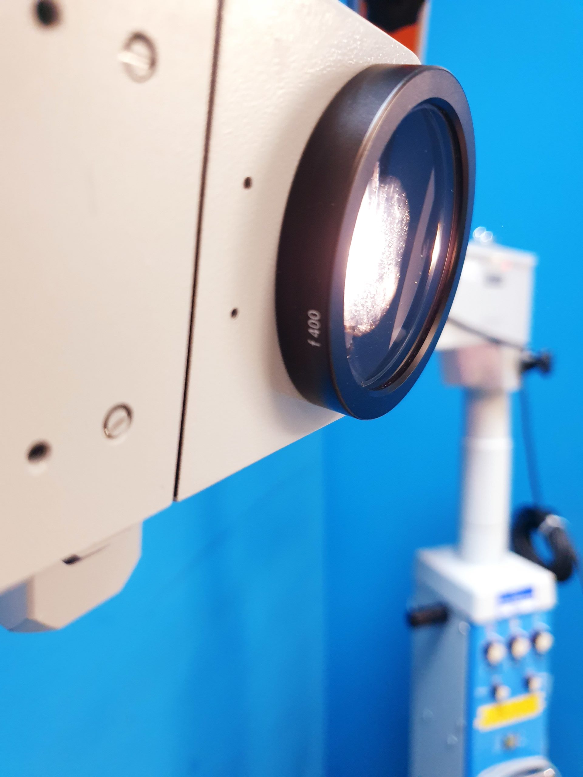 Carl Zeiss Opmi MD auf S3 Stativ – mit mitbeobachter thumbnail 14