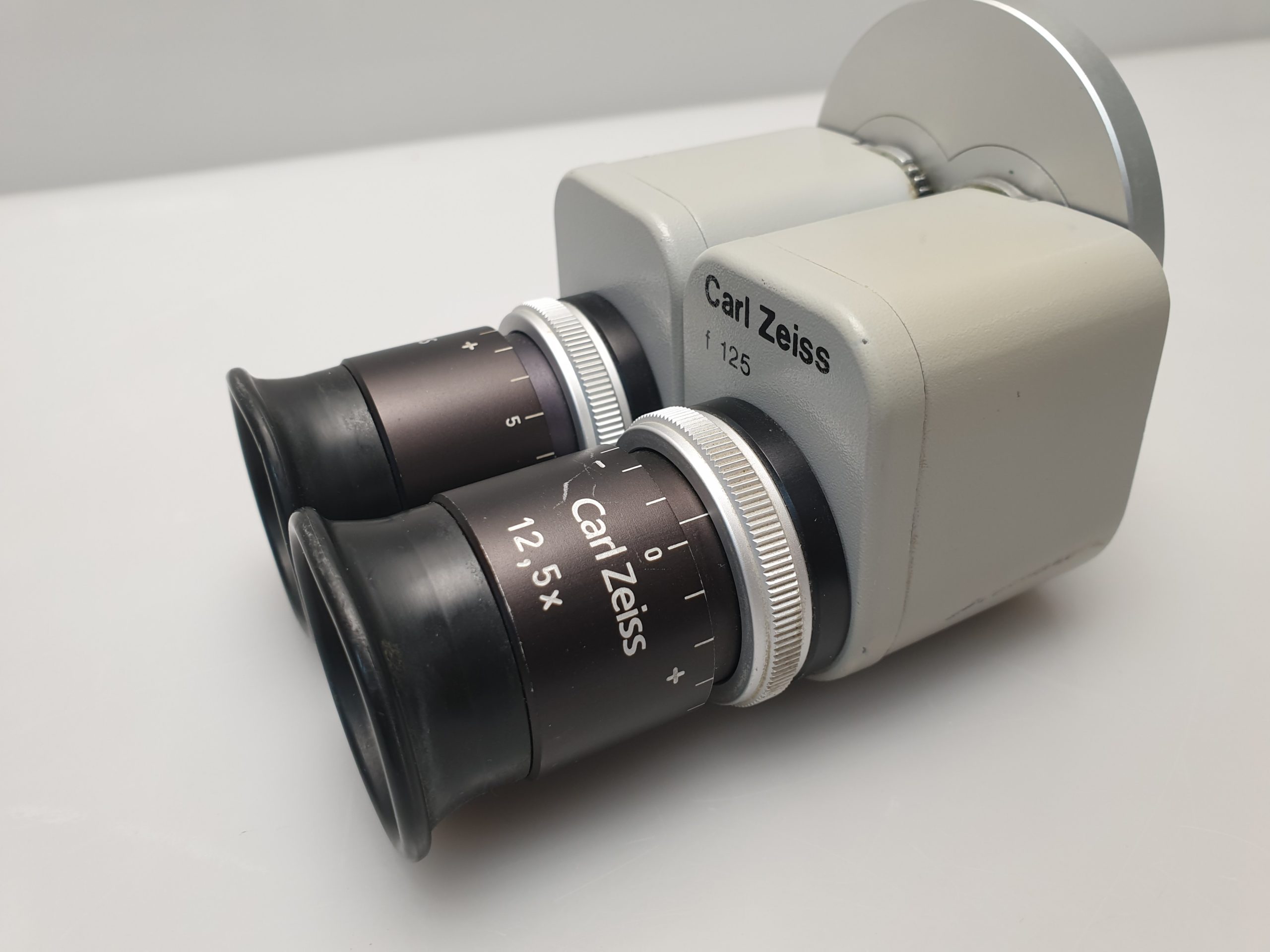 CARL ZEISS OPMI BINOKULAR TUBUS F125 MIKROSKOP CHIRURGISCH 12,5X Okulare — image 1 of 1