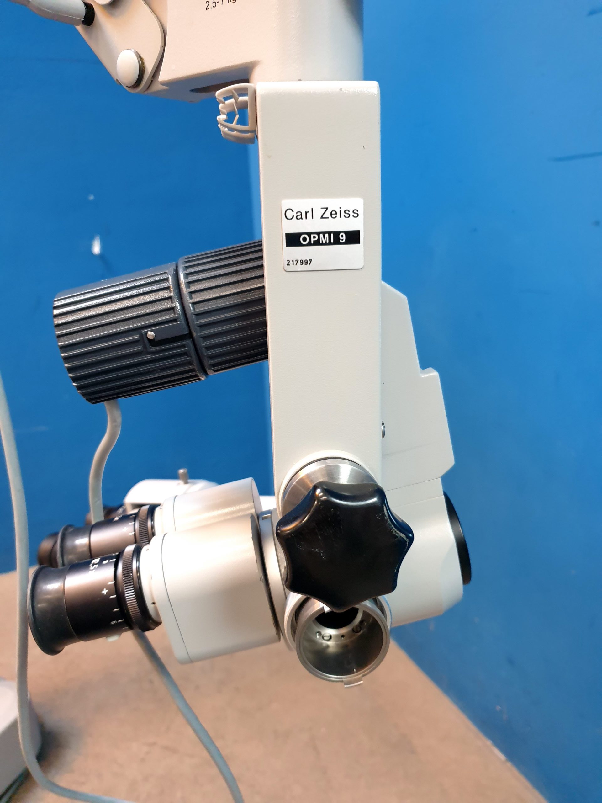Zeiss OPMI 9 OPMI9 f=170 10x 22 B mit Beobachter – Armfederung ist beschädigt thumbnail 8