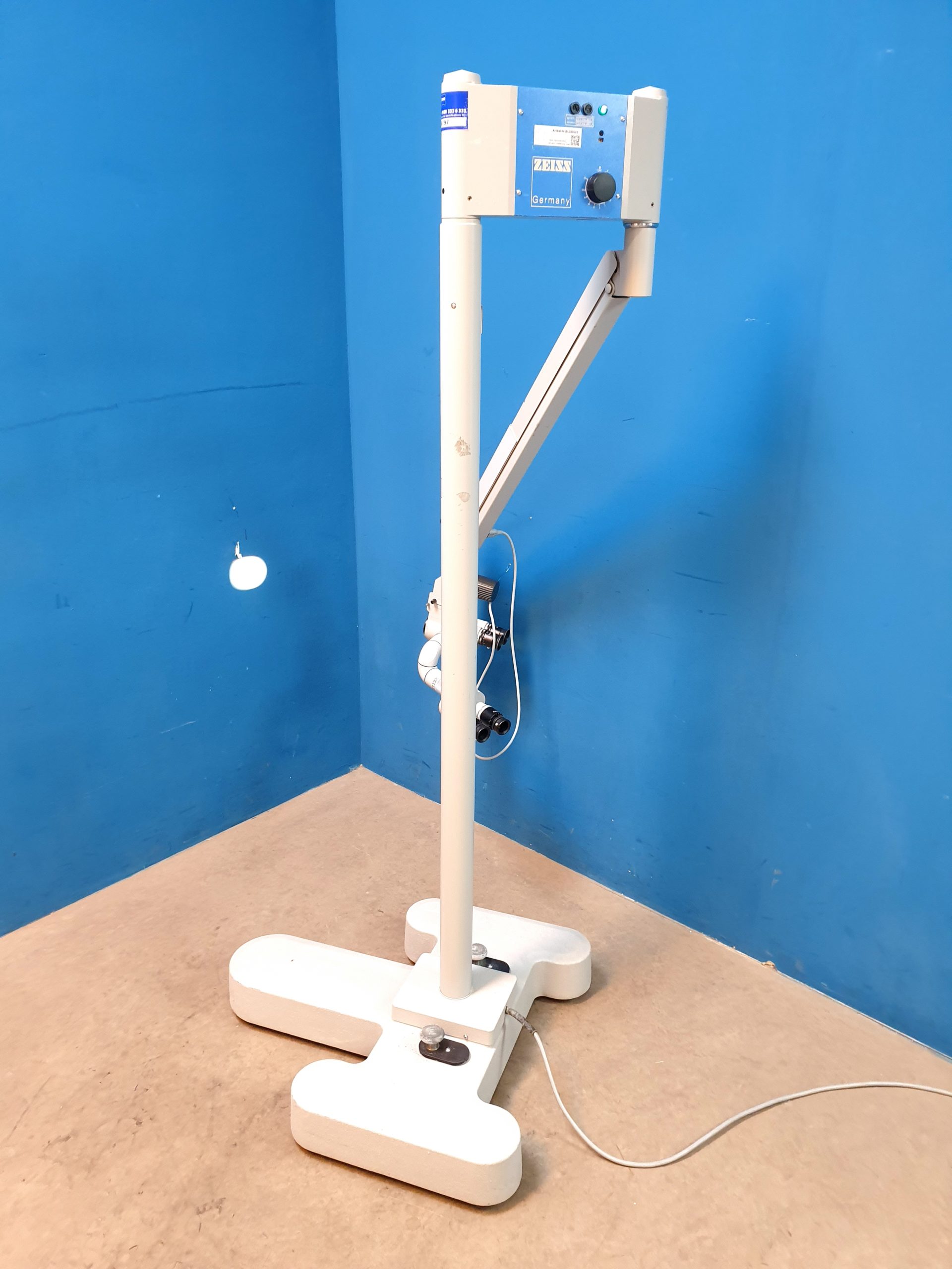 Zeiss OPMI 9 OPMI9 f=170 10x 22 B mit Beobachter – Armfederung ist beschädigt thumbnail 11