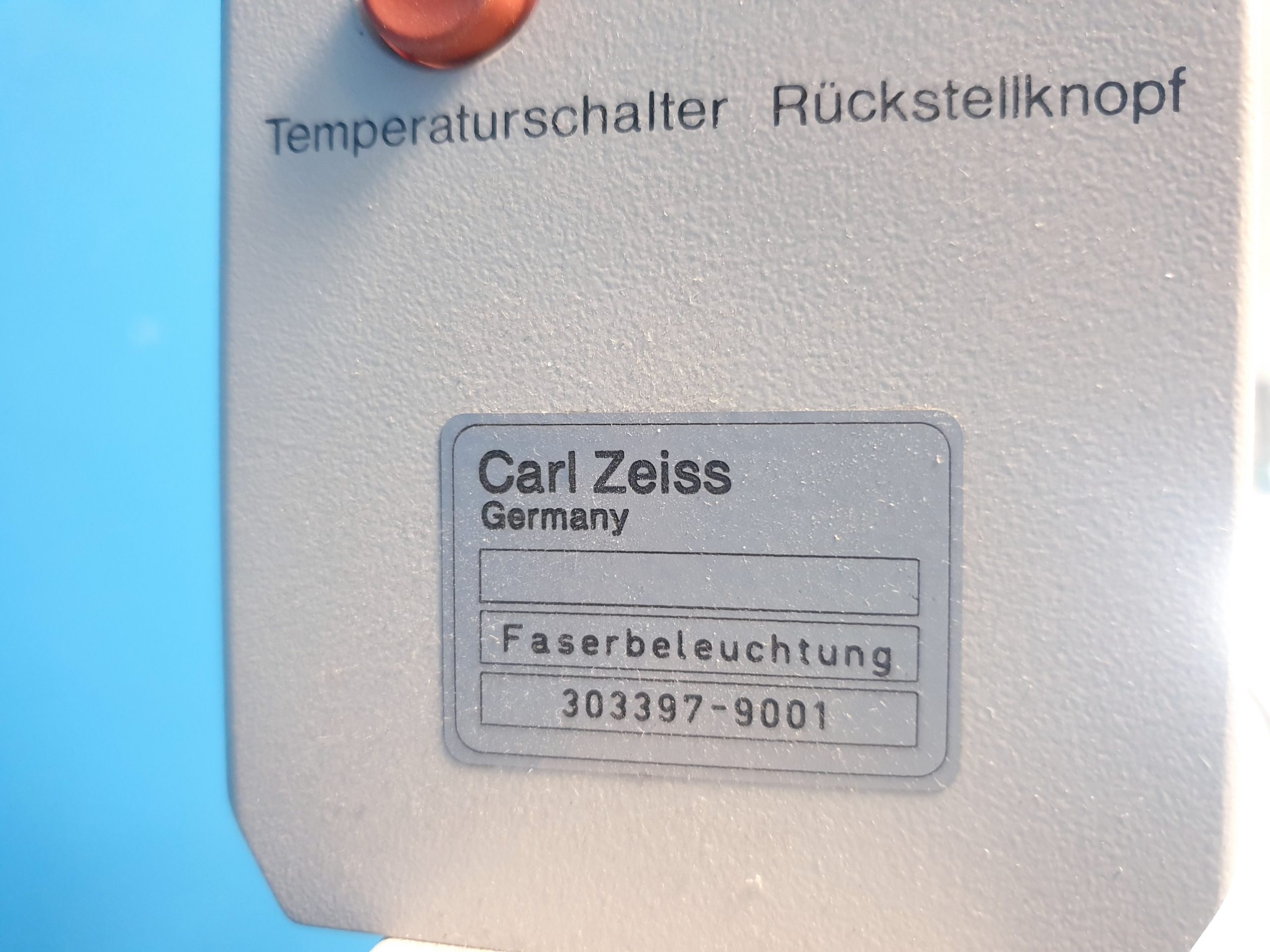 Zeiss OPMI-9-FC – f125 – 12.5 – f200 f300 auf fahrbarem Gestell thumbnail 16
