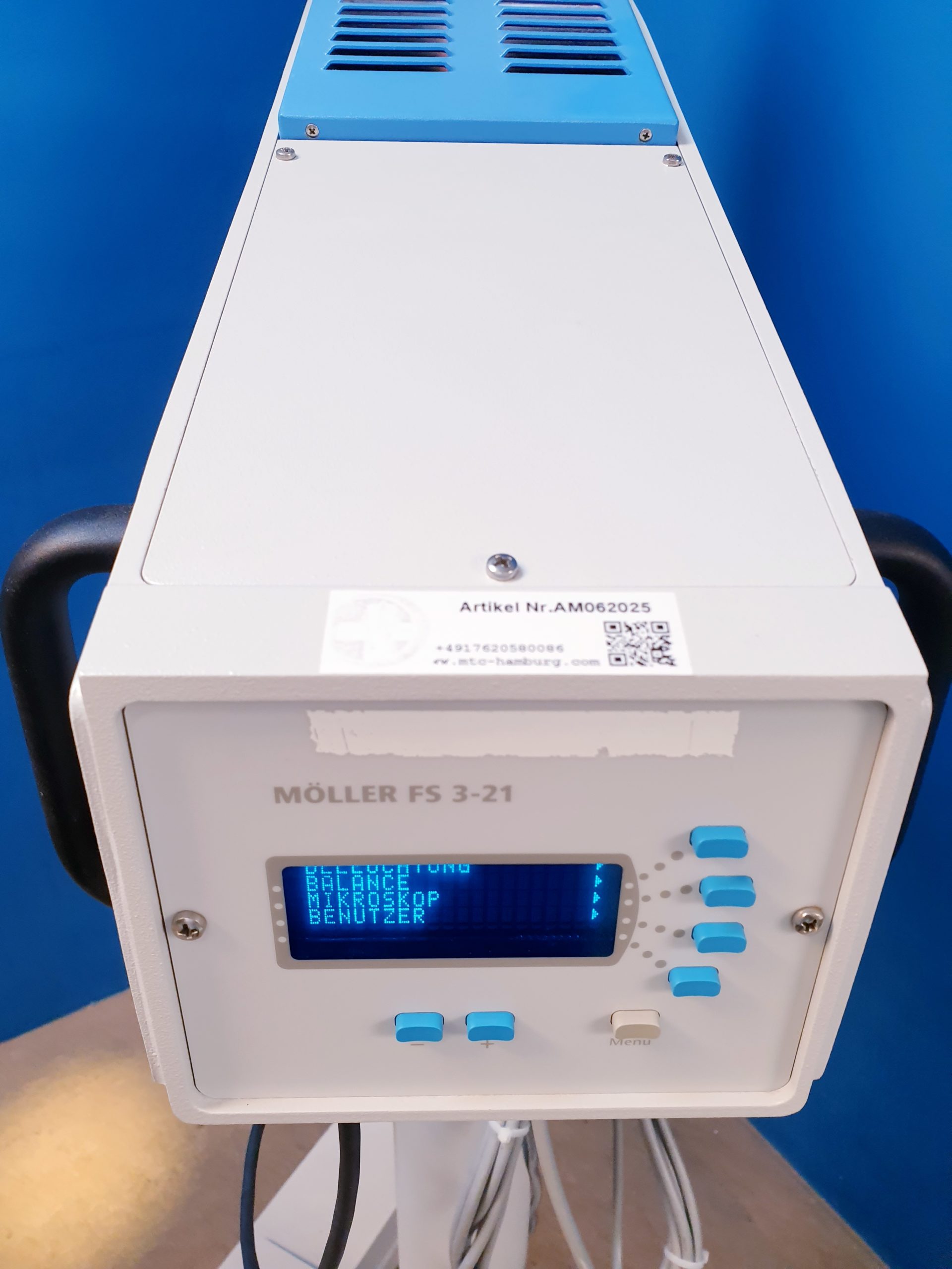 Möller Wedel HI-R900 auf FS3-21 Fuss – Opphtalmoplogisches Mikropskop thumbnail 2