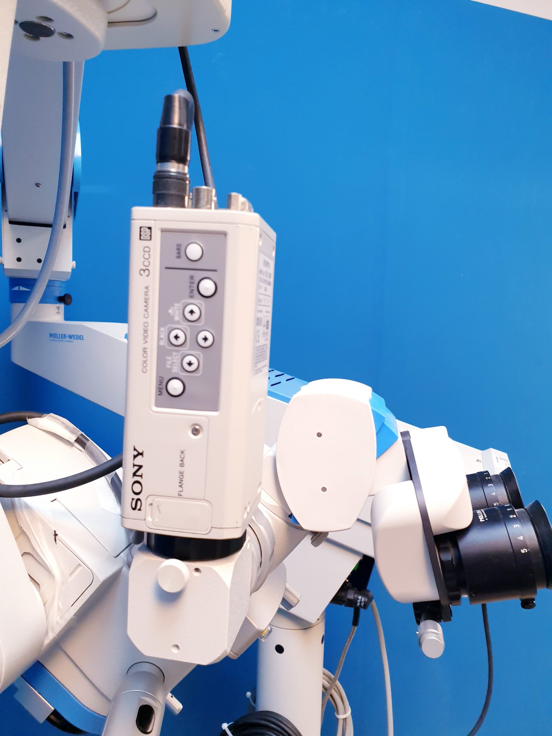 Möller Wedel HI-R900 auf FS3-21 Fuss – Opphtalmoplogisches Mikropskop thumbnail 16