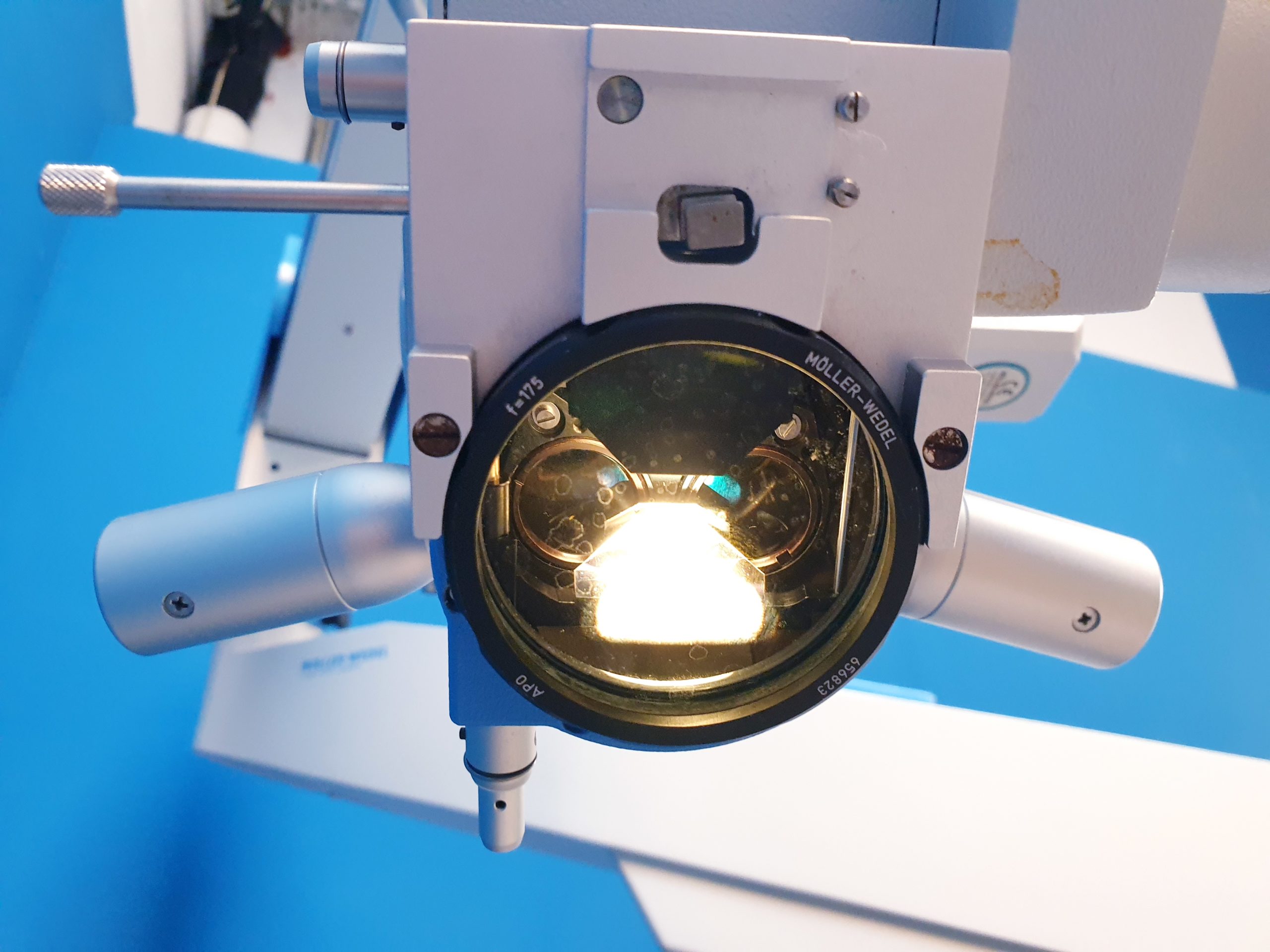 Möller Wedel HI-R900 auf FS3-21 Fuss – Opphtalmoplogisches Mikropskop thumbnail 29