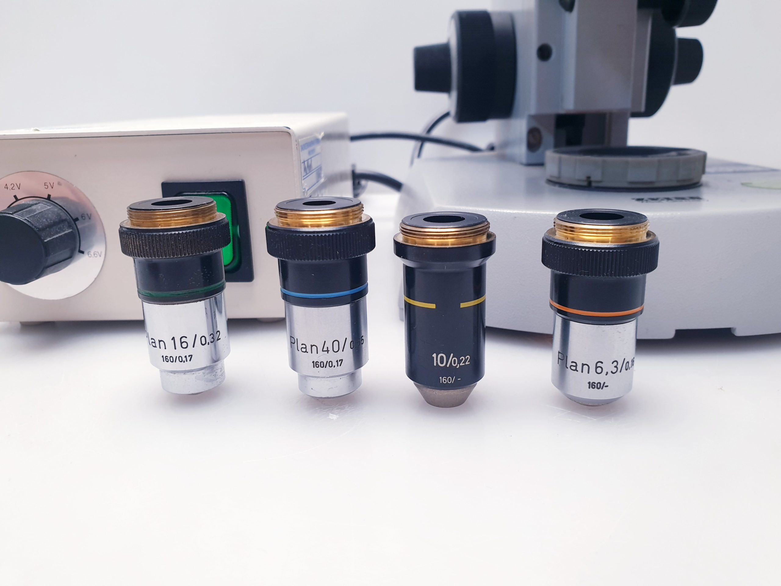Carl Zeiss Mikroskop 47 34 15 mit 4 Objektiven 10 x thumbnail 3