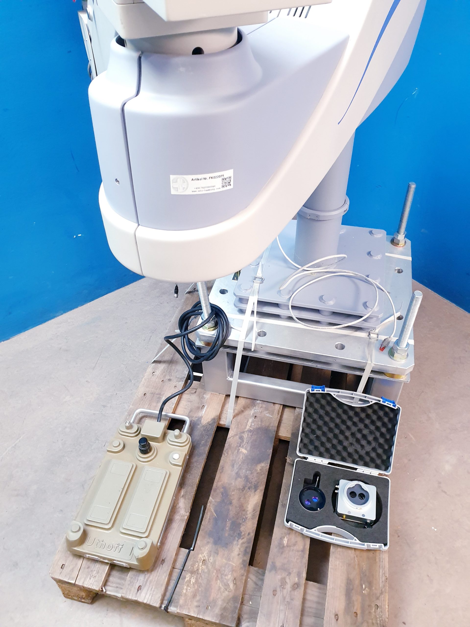 Topcon OMS850 – OP Mikroskop – für die Ophtalmologie thumbnail 2
