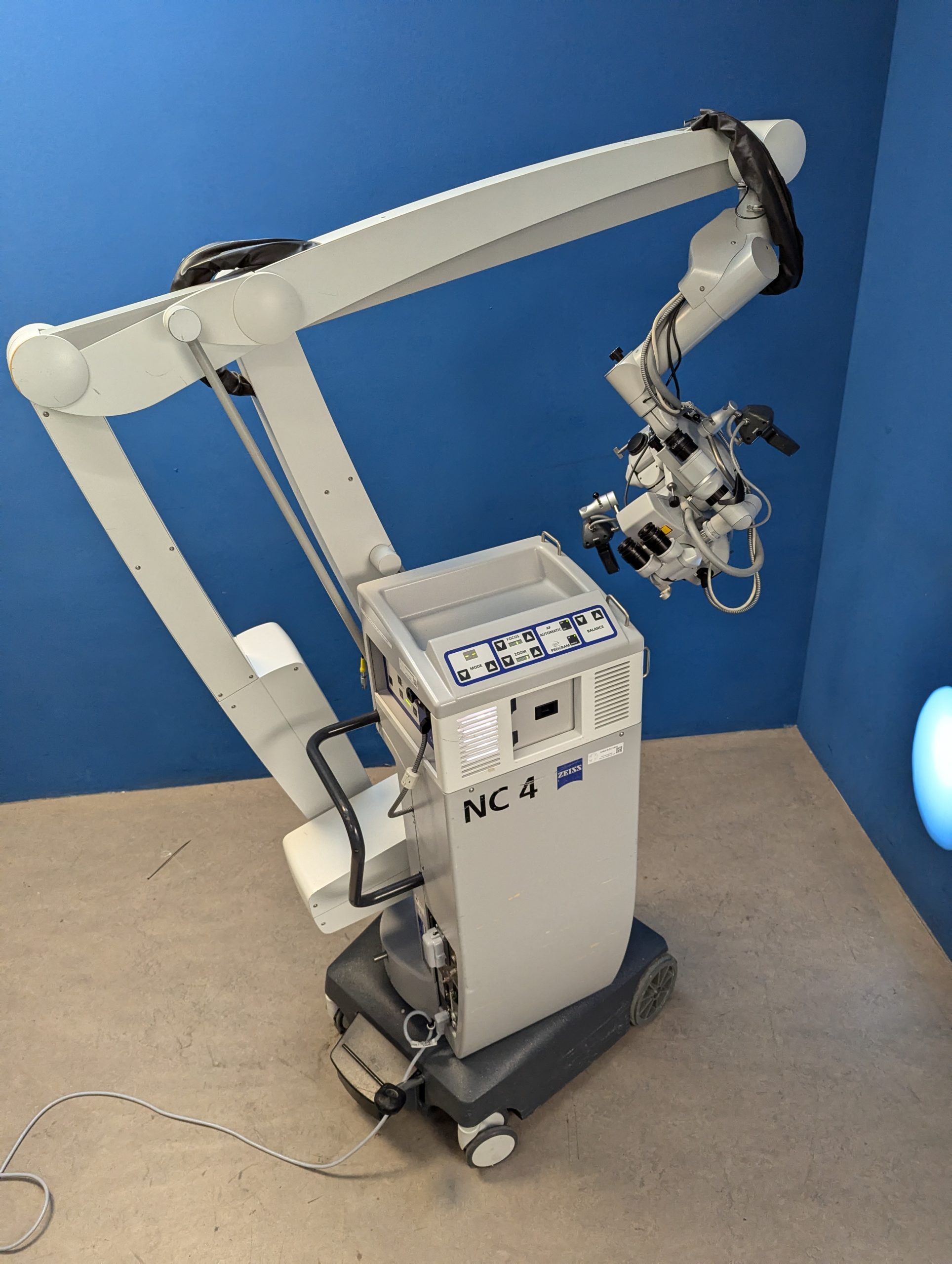 Zeiss OPMI NEURO NC4 OP-Mikroskop für Neurochirurgie thumbnail 14
