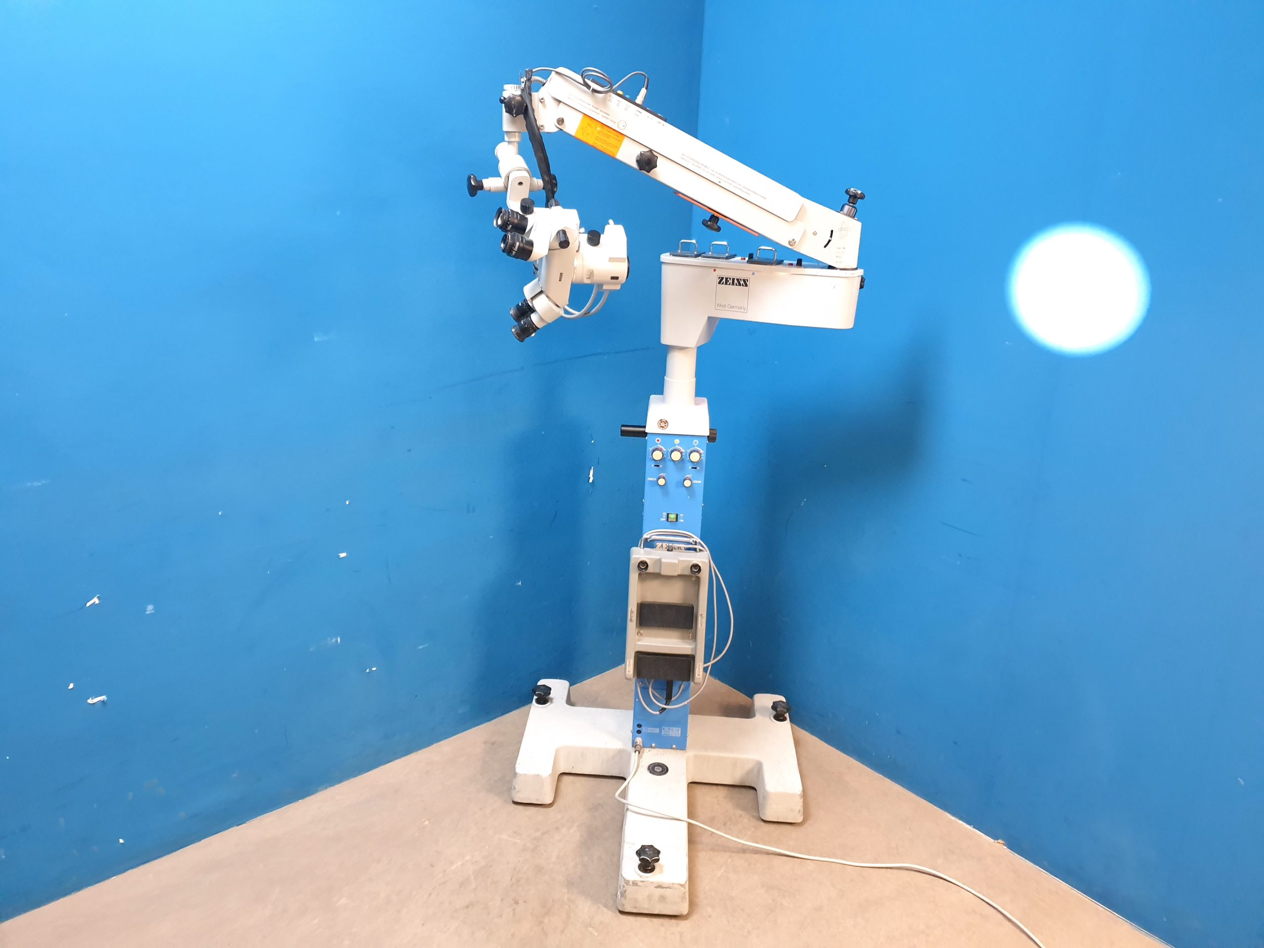 Zeiss OPMI 6-SDFC OP Mikroskop Operationsmikroskop 12,5x f 350 Universal s3 Stativ — image 1 of 13