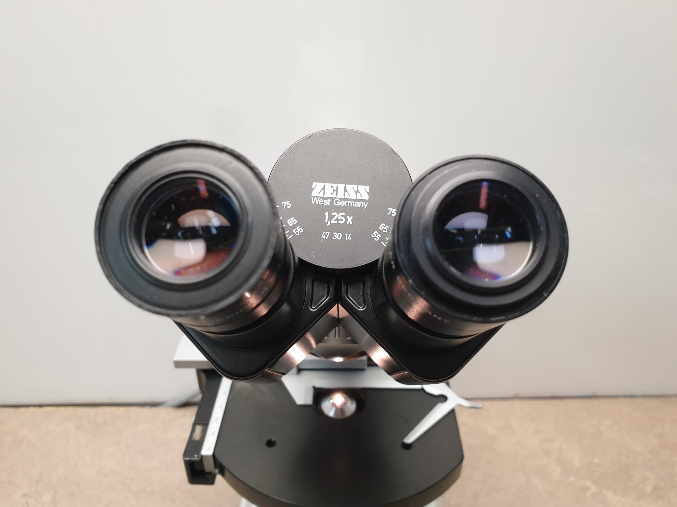 Zeiss 470914-9902 57 Tischmikroskop Mikroskop thumbnail 3
