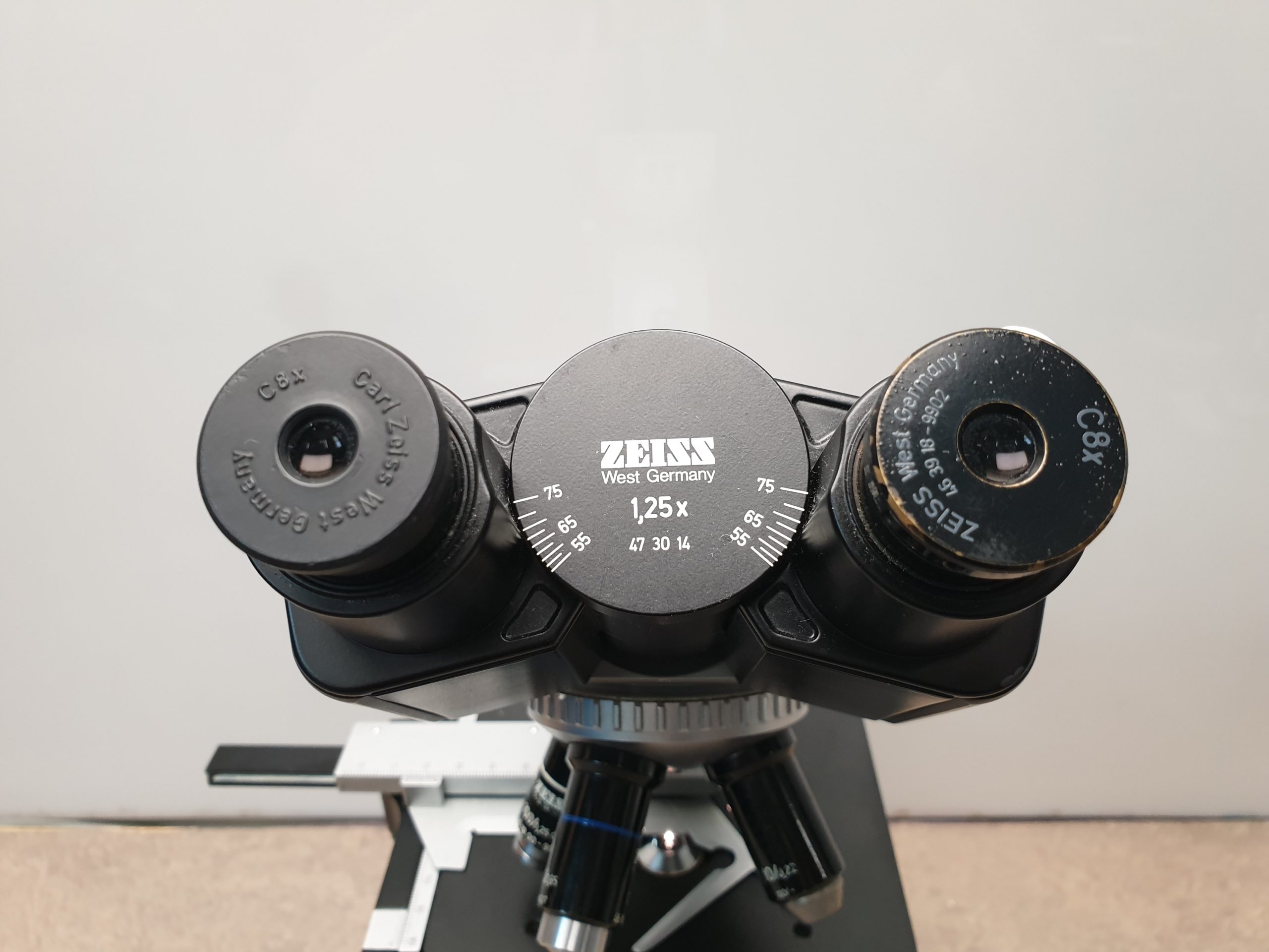 EX032024 Carl Zeiss 470914-9902 54 Tischmikroskop Mikroskop – C8x thumbnail 2