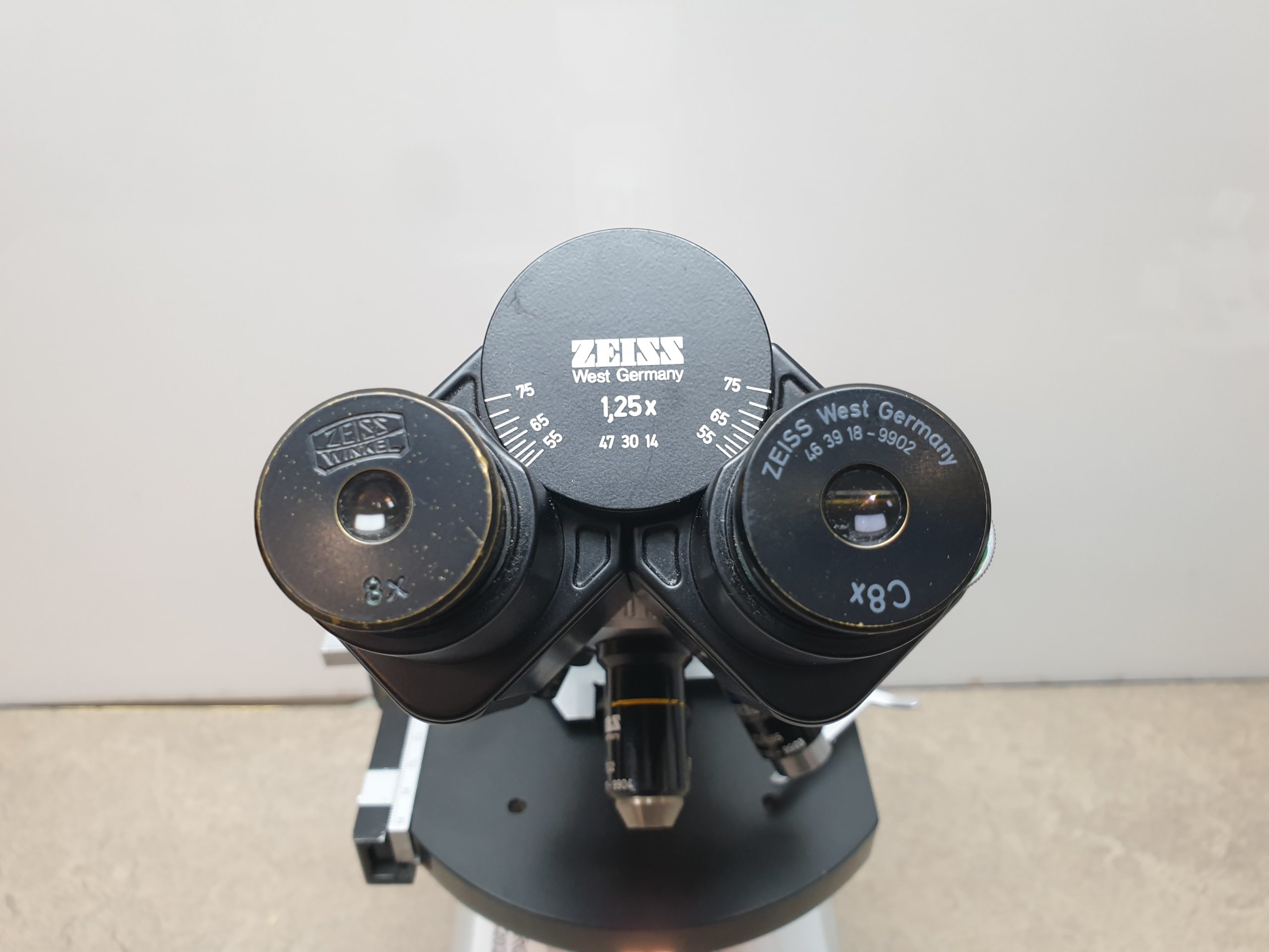 Zeiss 470914-9902 54 Tischmikroskop Mikroskop — image 1 of 7