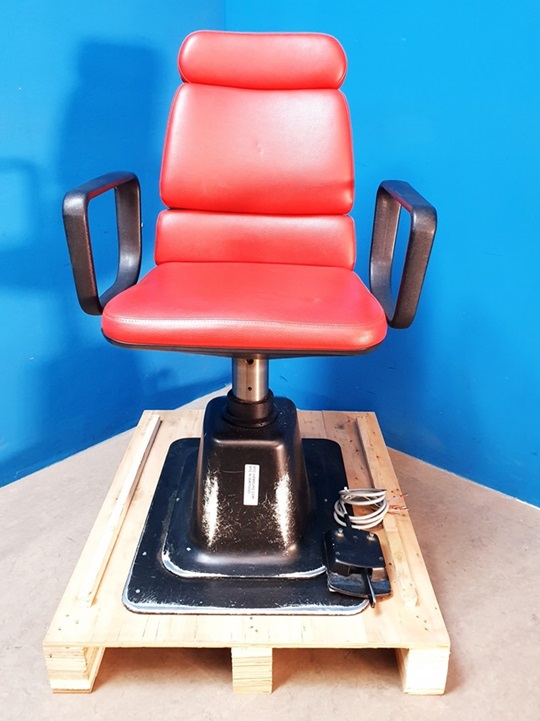 ULRICH ZUHNEMER 10268 Behandlungsstuhl , Patientenstuhl, Stuhl — image 1 of 7