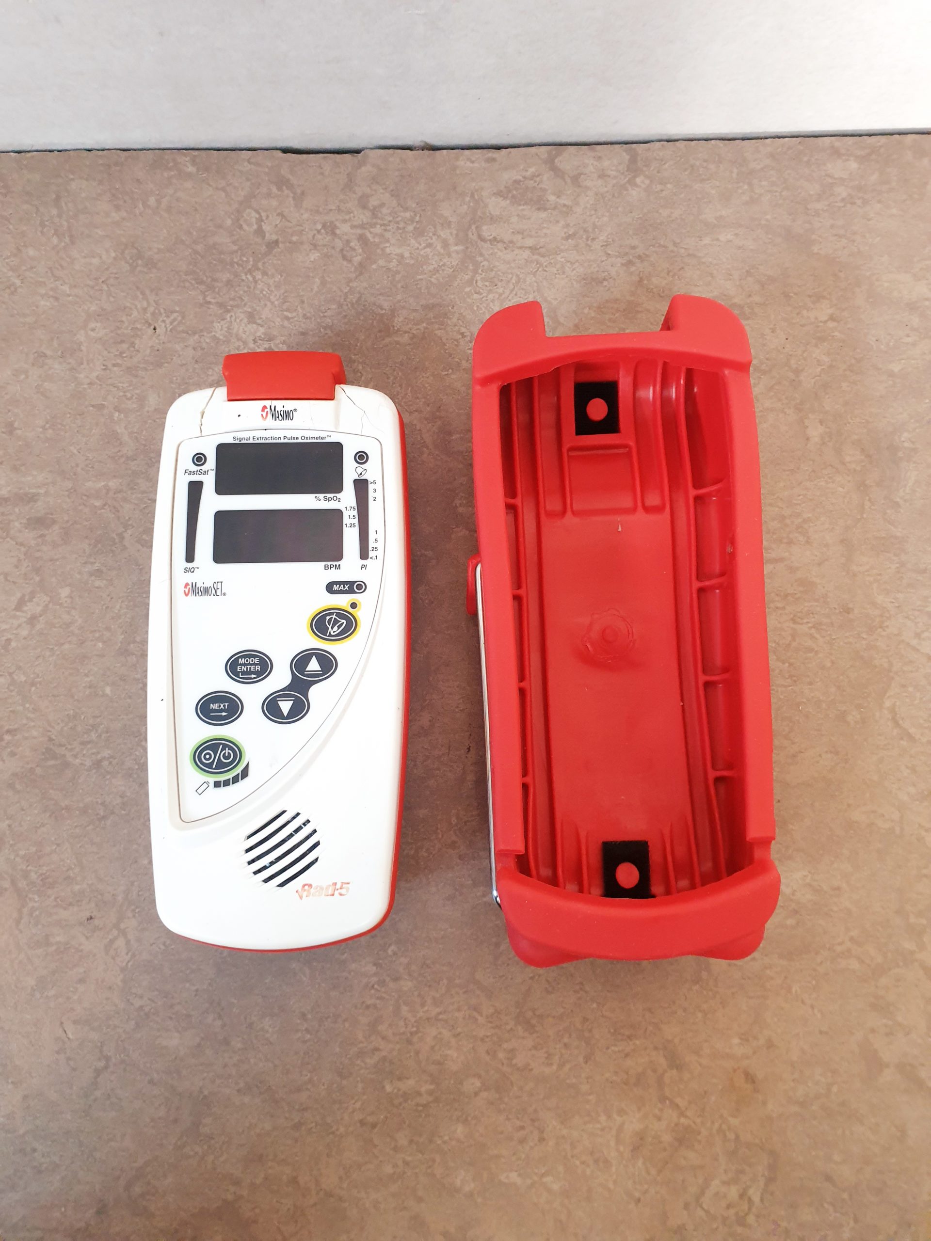 Masimo RAD-5 // RAD 5 // RAD5 // Pulsoximeter – thumbnail 3