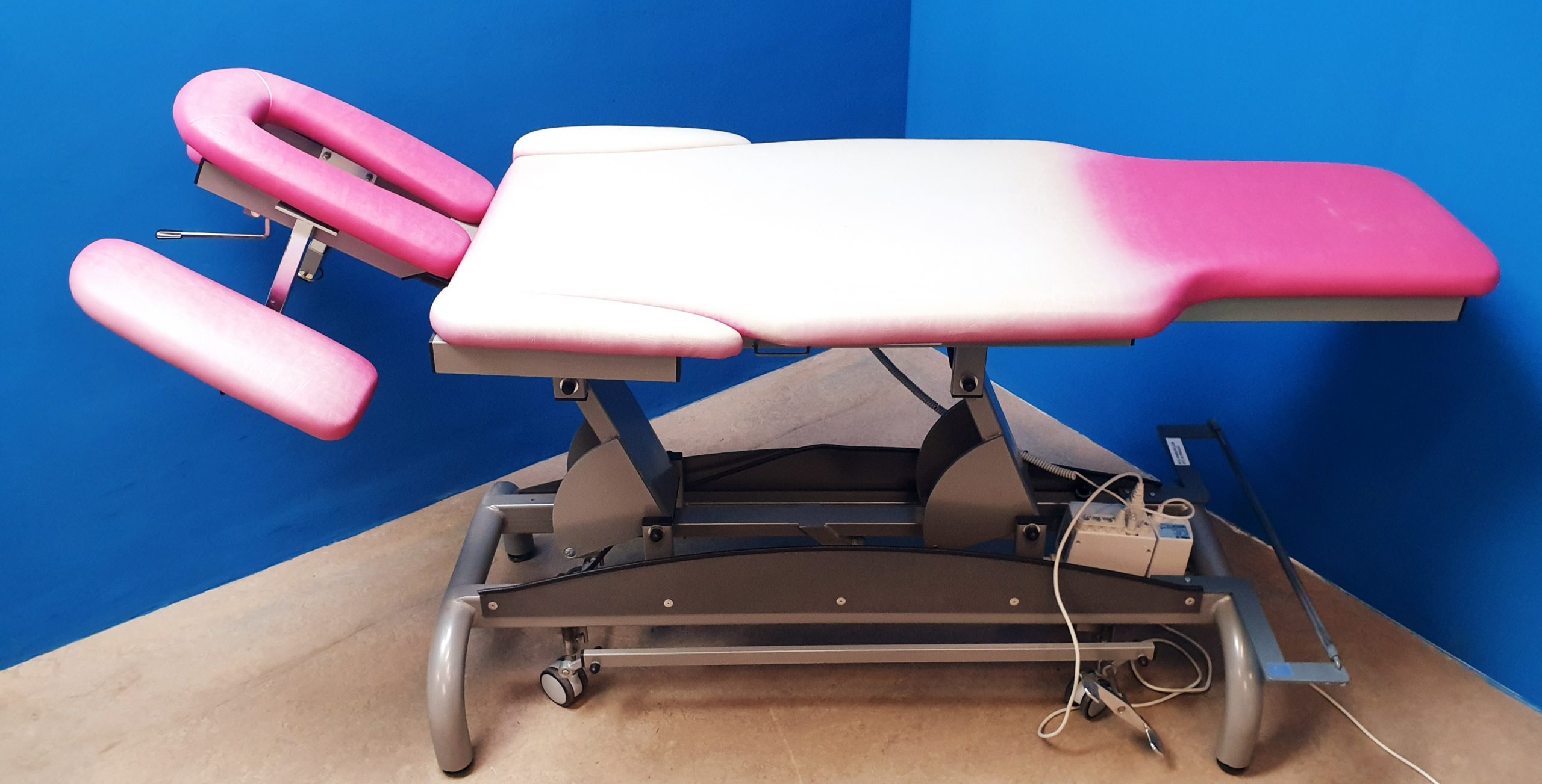 Behandlungsliege Massageliege Therapieliege Elektrisch verstellbar thumbnail 6