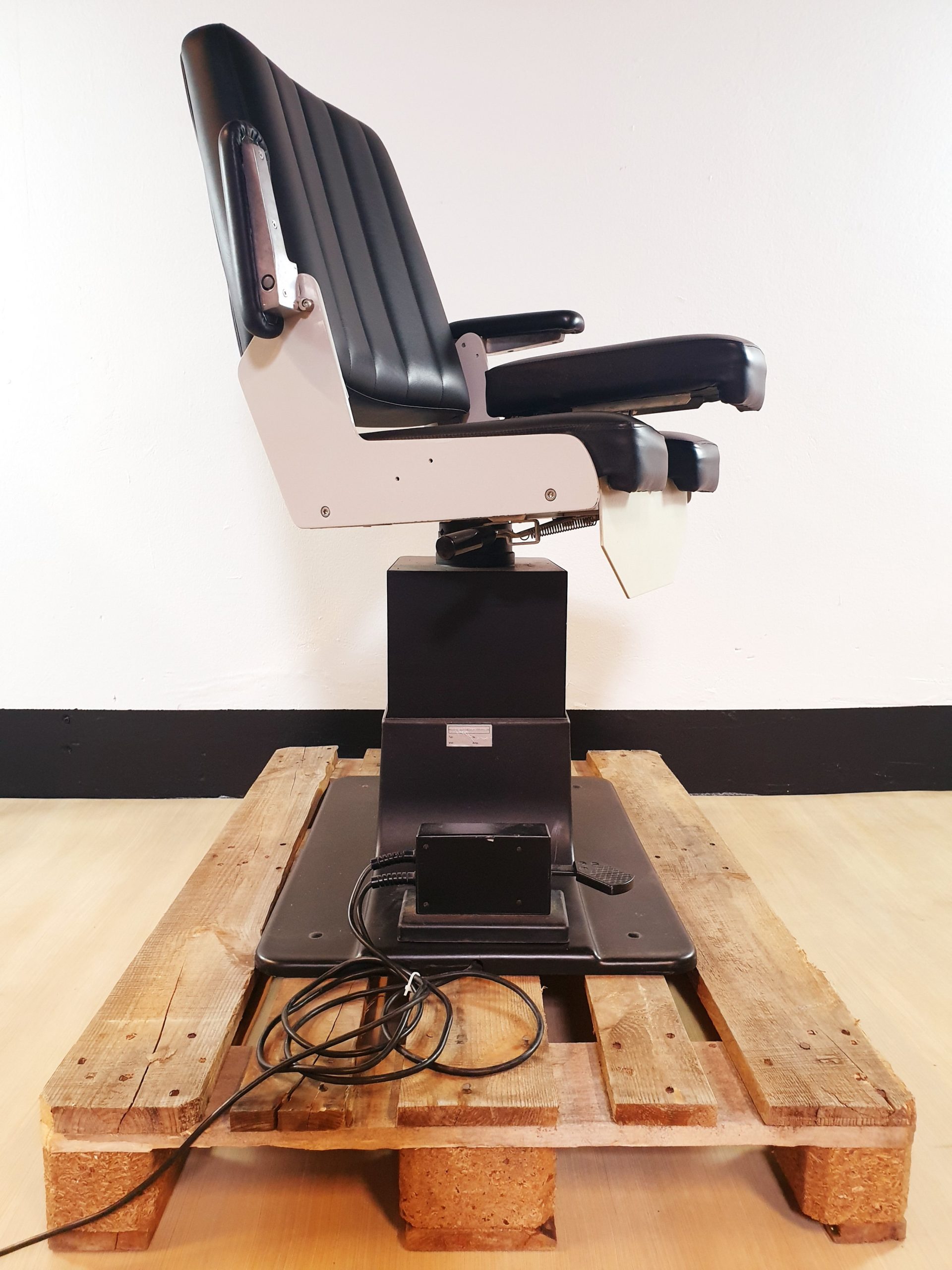 Rodenstock Patientenstuhl – elektrisch thumbnail 5